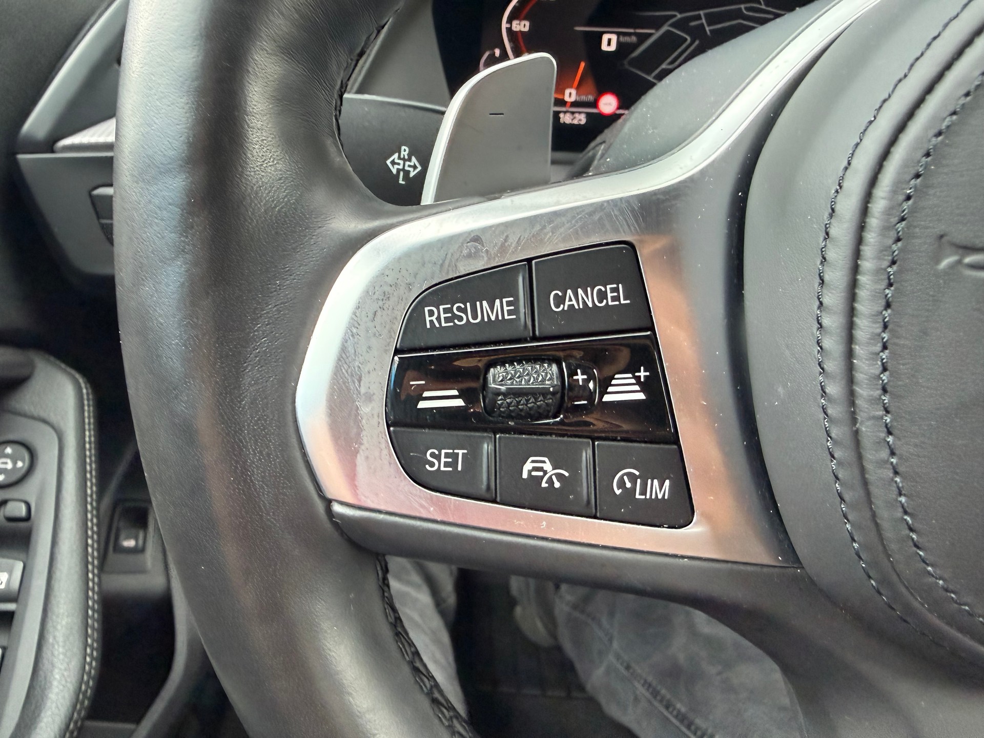 BMW M135i xDrive Steptronic-image-31