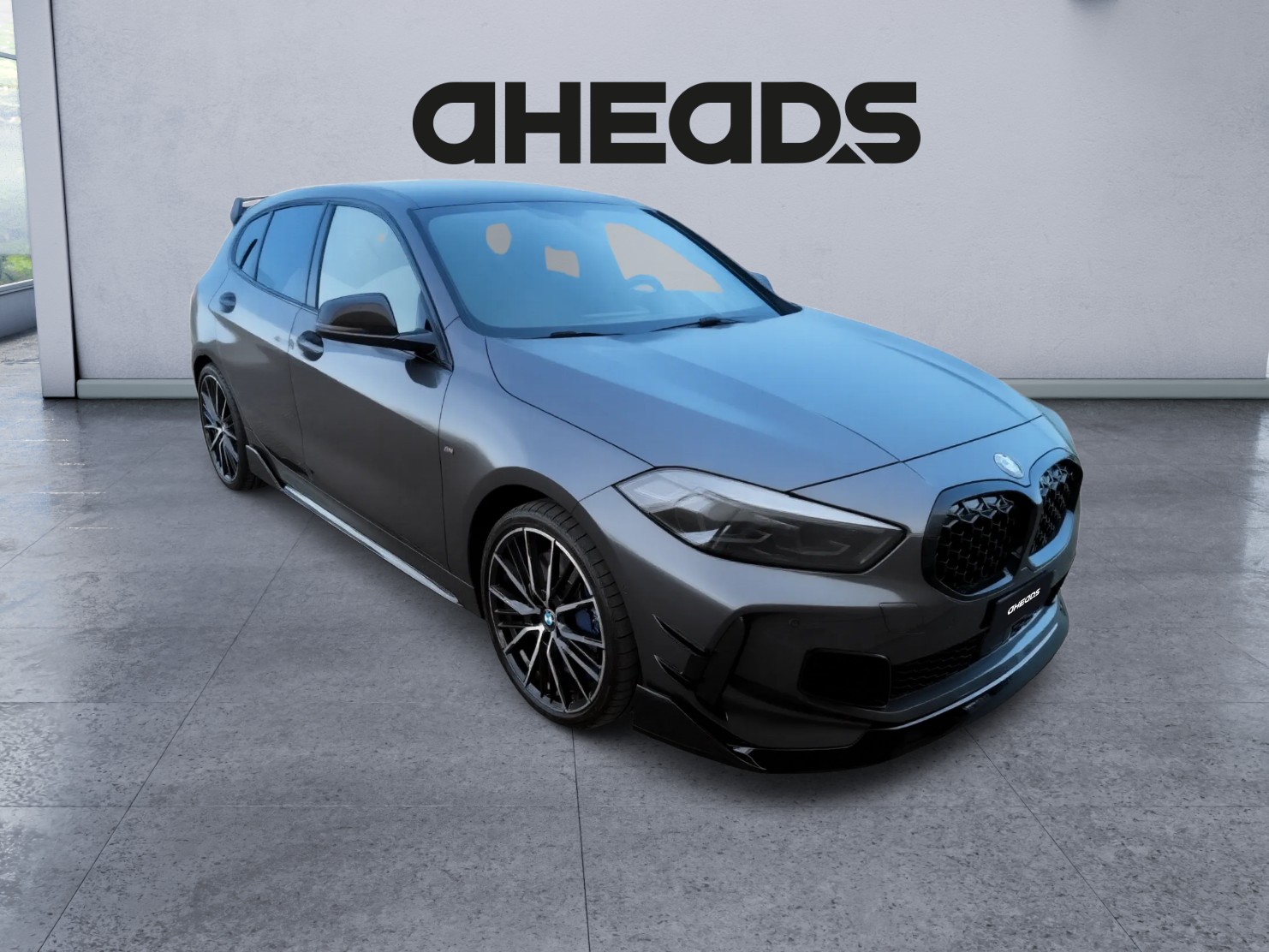 BMW M135i xDrive Steptronic-image-1