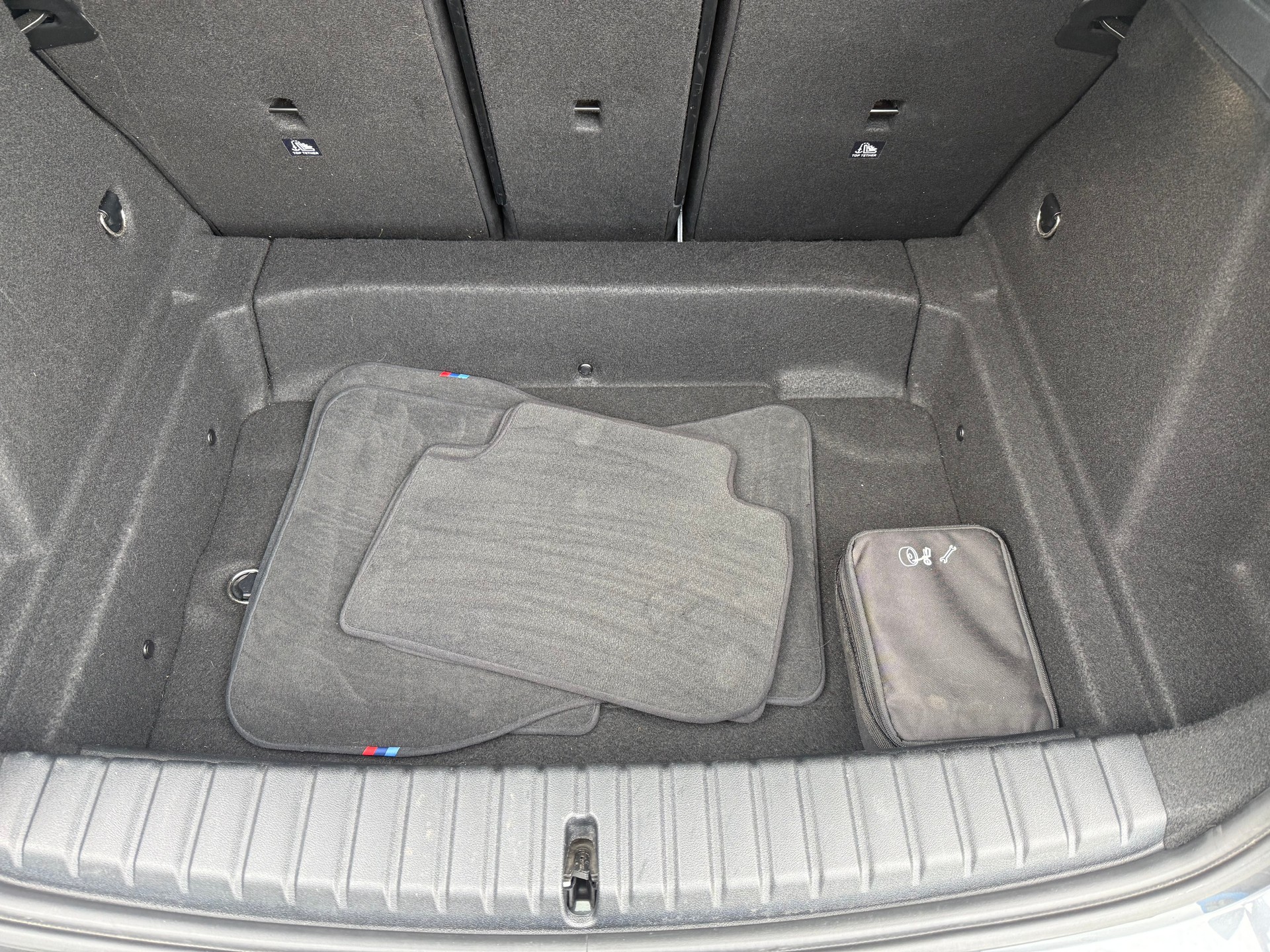 BMW M135i xDrive Steptronic-image-16