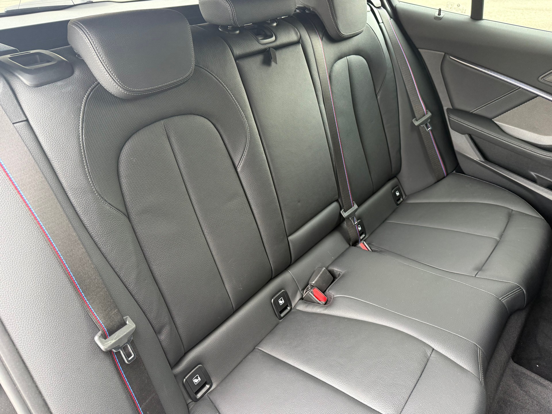 BMW M135i xDrive Steptronic-image-14