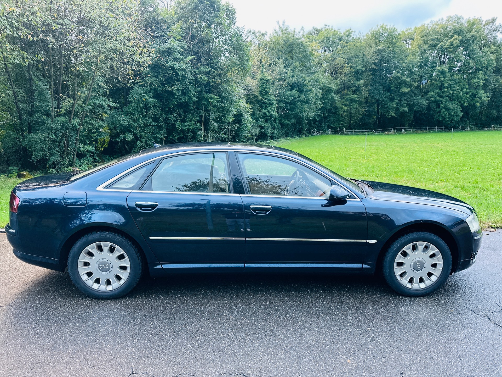 AUDI A8 4.2 FSI quattro tiptronic-image-5