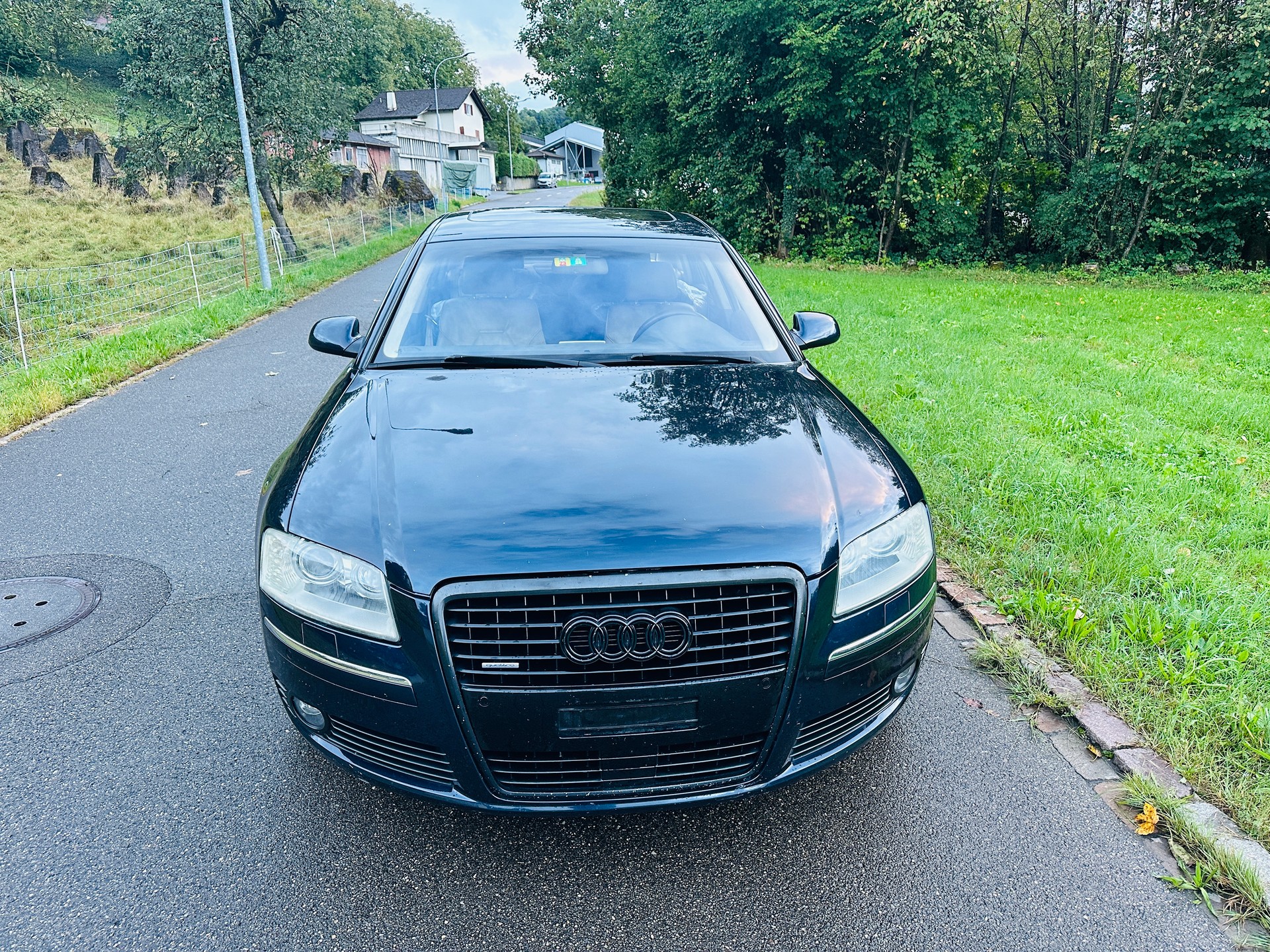 AUDI A8 4.2 FSI quattro tiptronic-image-1