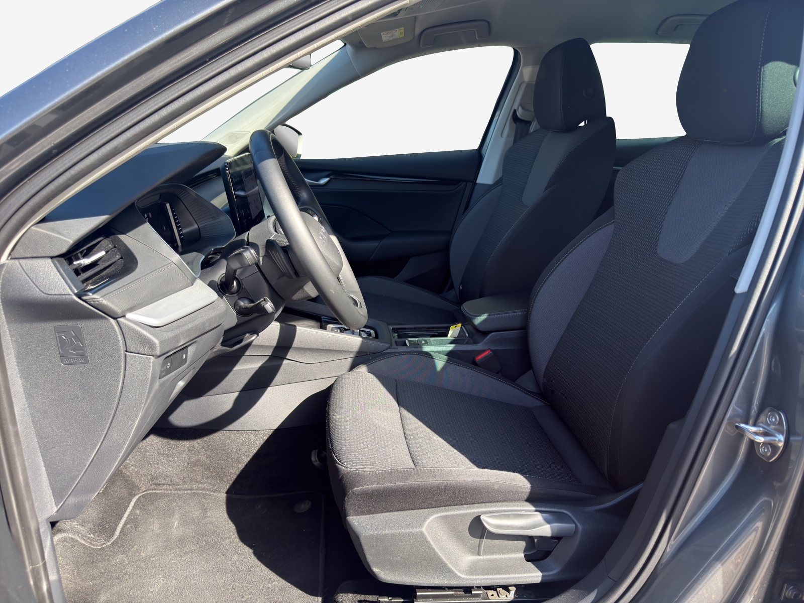 SKODA Octavia Combi 2.0 TDI DSG Selection-image-7