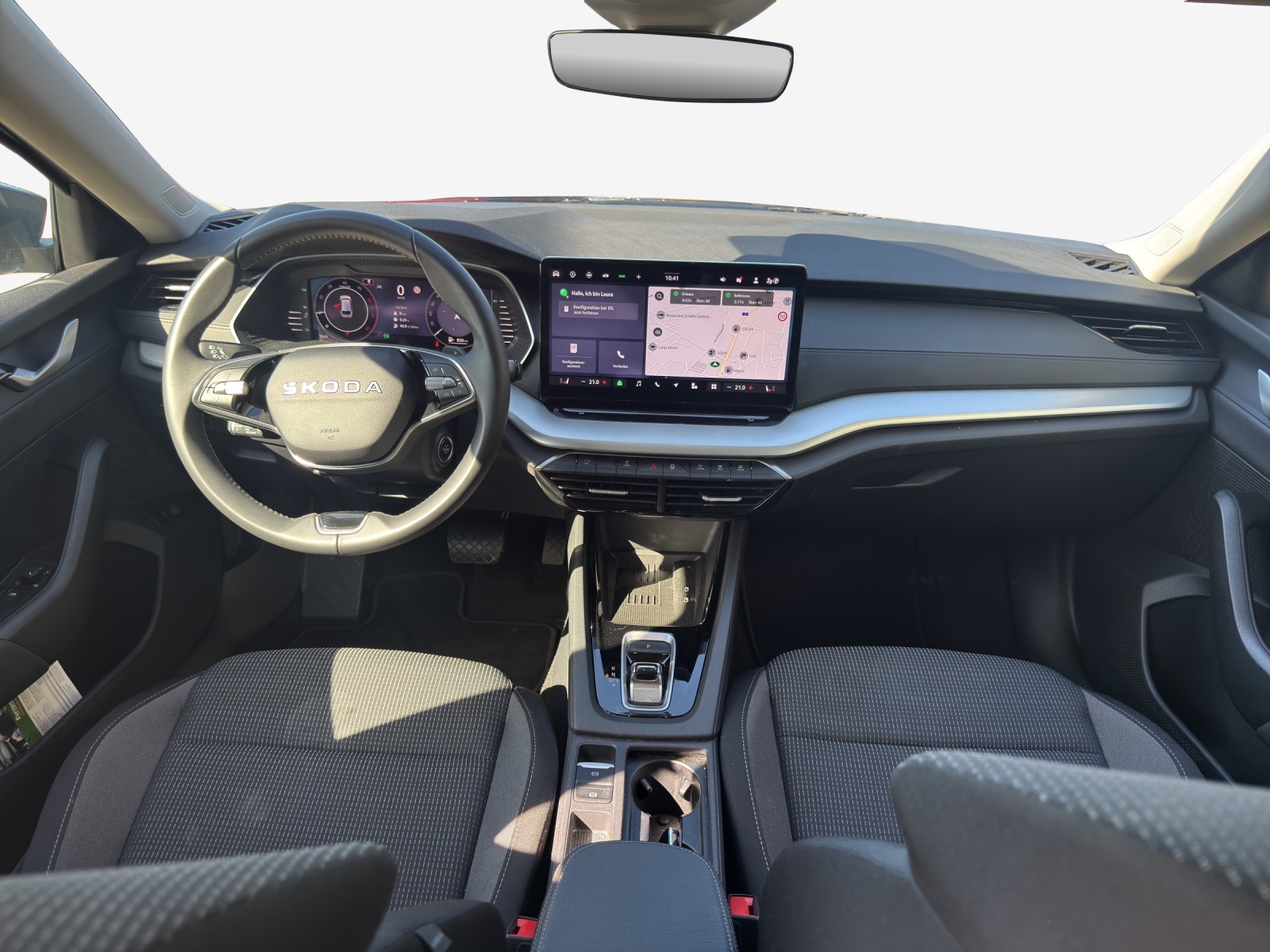 SKODA Octavia Combi 2.0 TDI DSG Selection-image-8