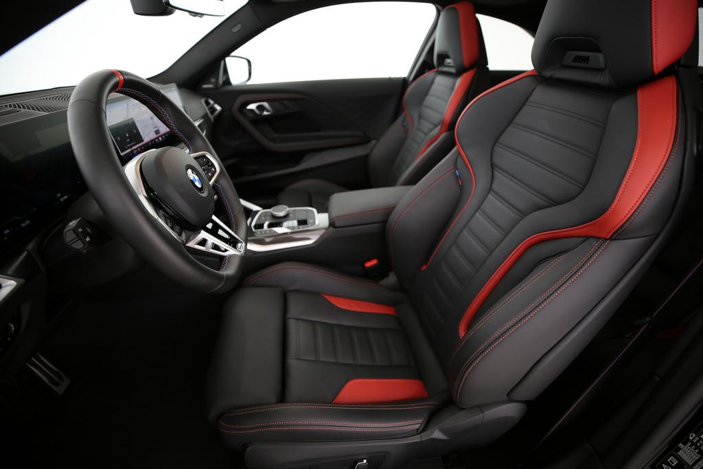 BMW M240i xDrive Coupé-image-2