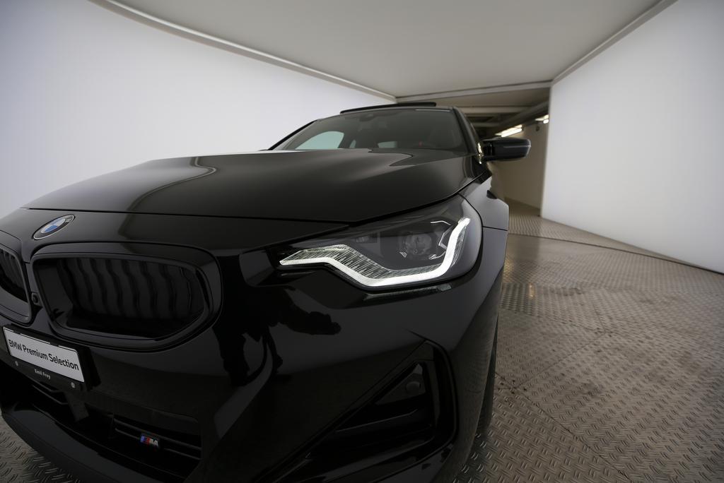 BMW M240i xDrive Coupé-image-18