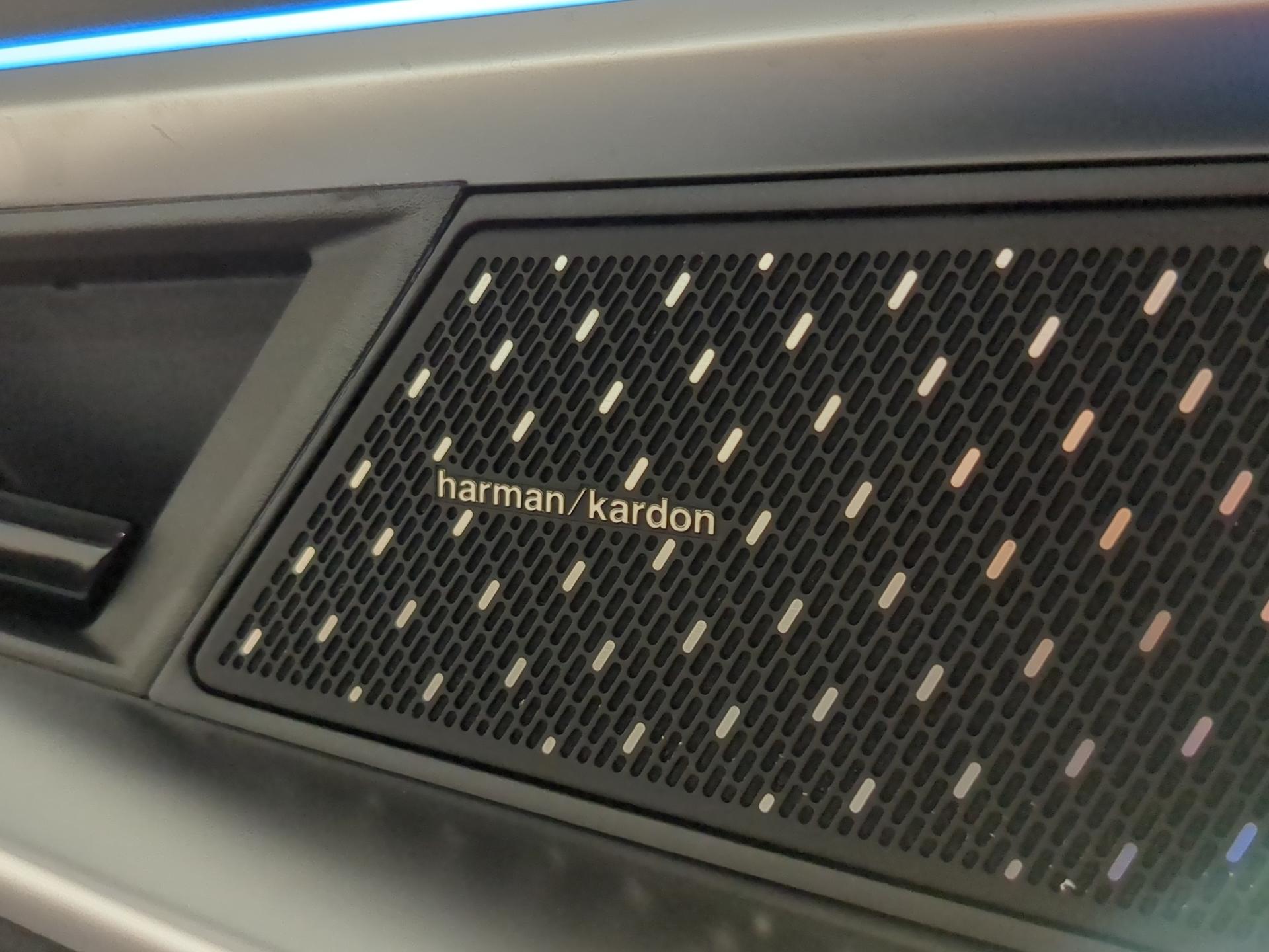 RENAULT Rafale 1.2 E-Tech Plug-in Hybrid 300 4x4 Atelier Alpine-image-18