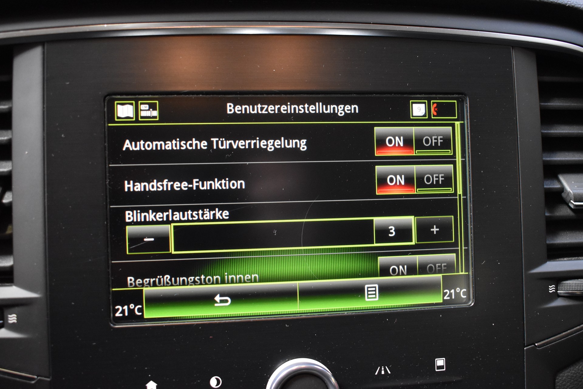RENAULT Mégane Grandtour 1.5 dCi Business EDC-image-24
