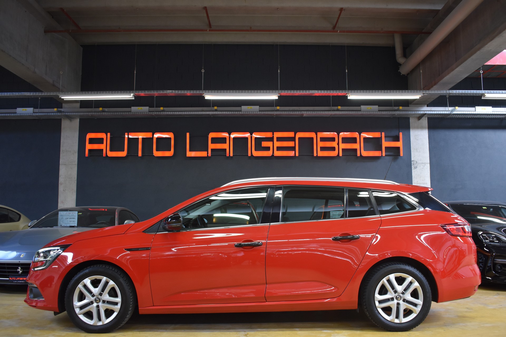 RENAULT Mégane Grandtour 1.5 dCi Business EDC-image-9