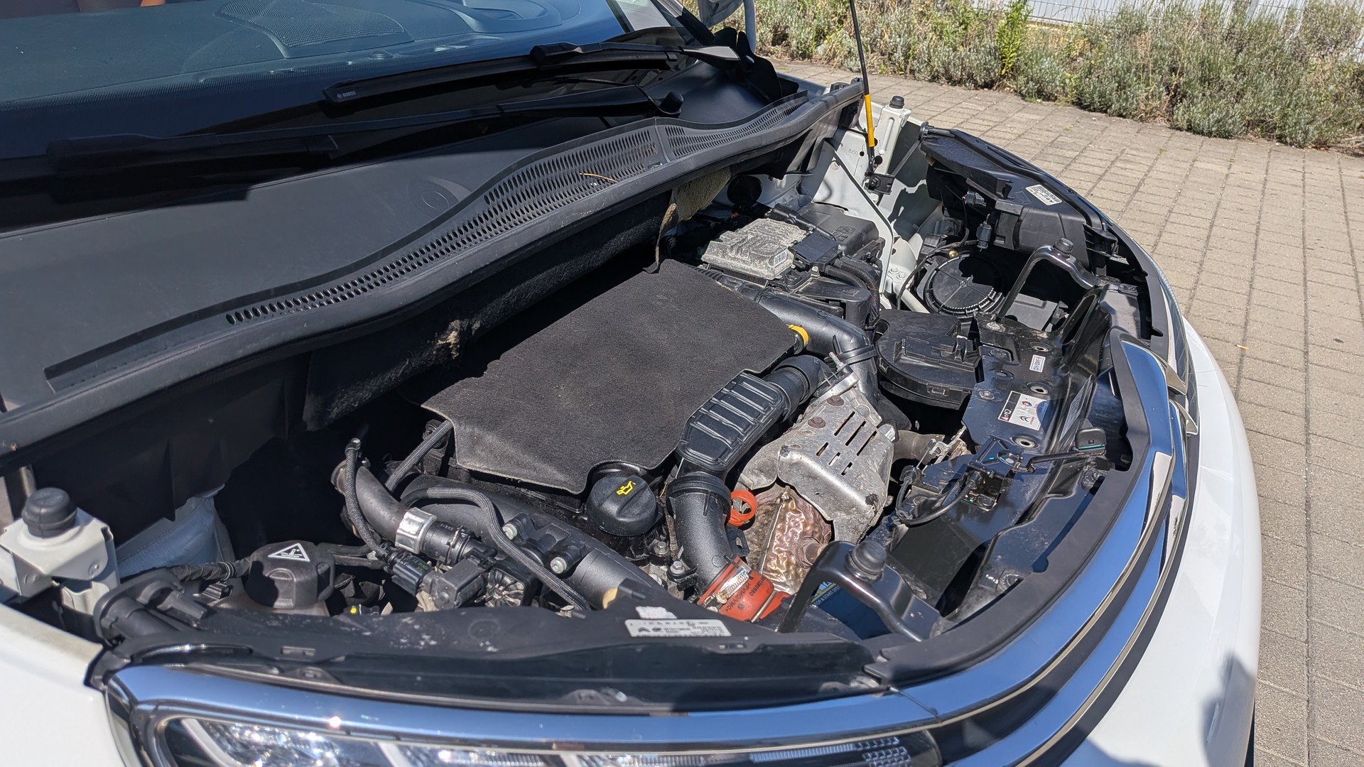 CITROEN 1.2 PureTech Shine-image-5