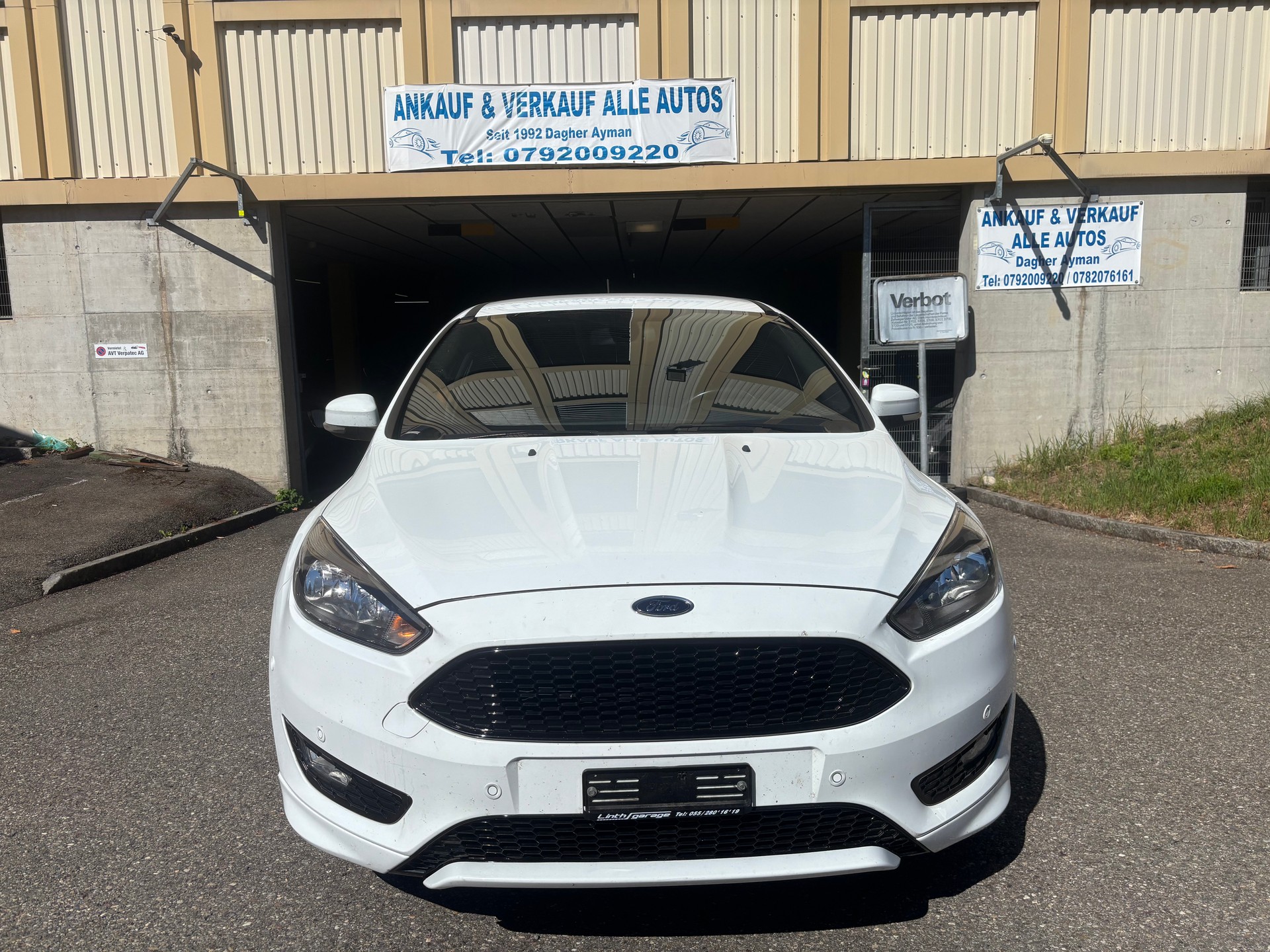 FORD Focus 1.0 SCTi ST Line Automatic-image-0
