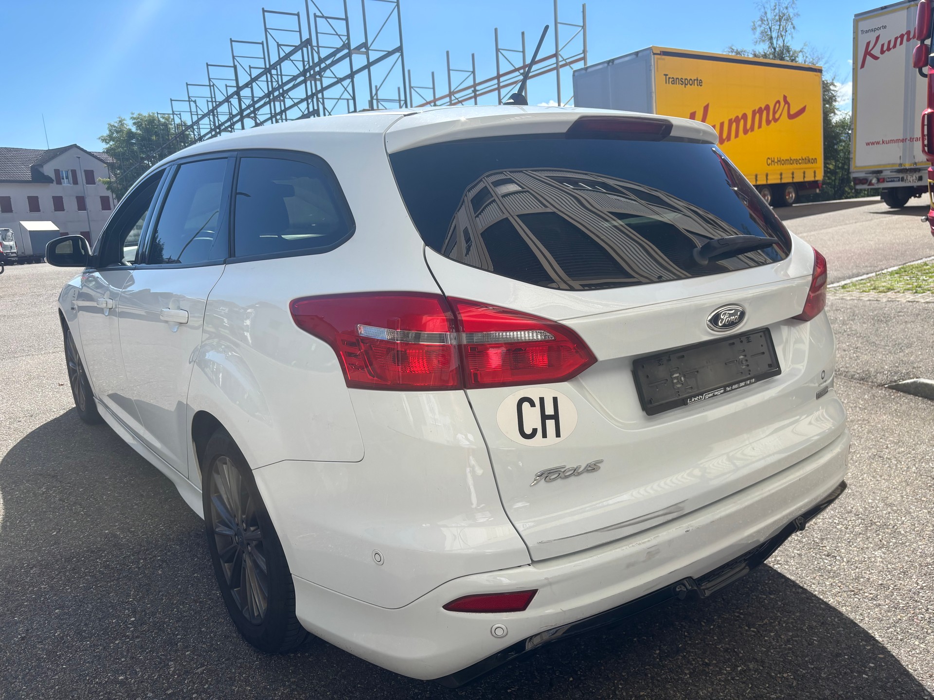 FORD Focus 1.0 SCTi ST Line Automatic-image-4