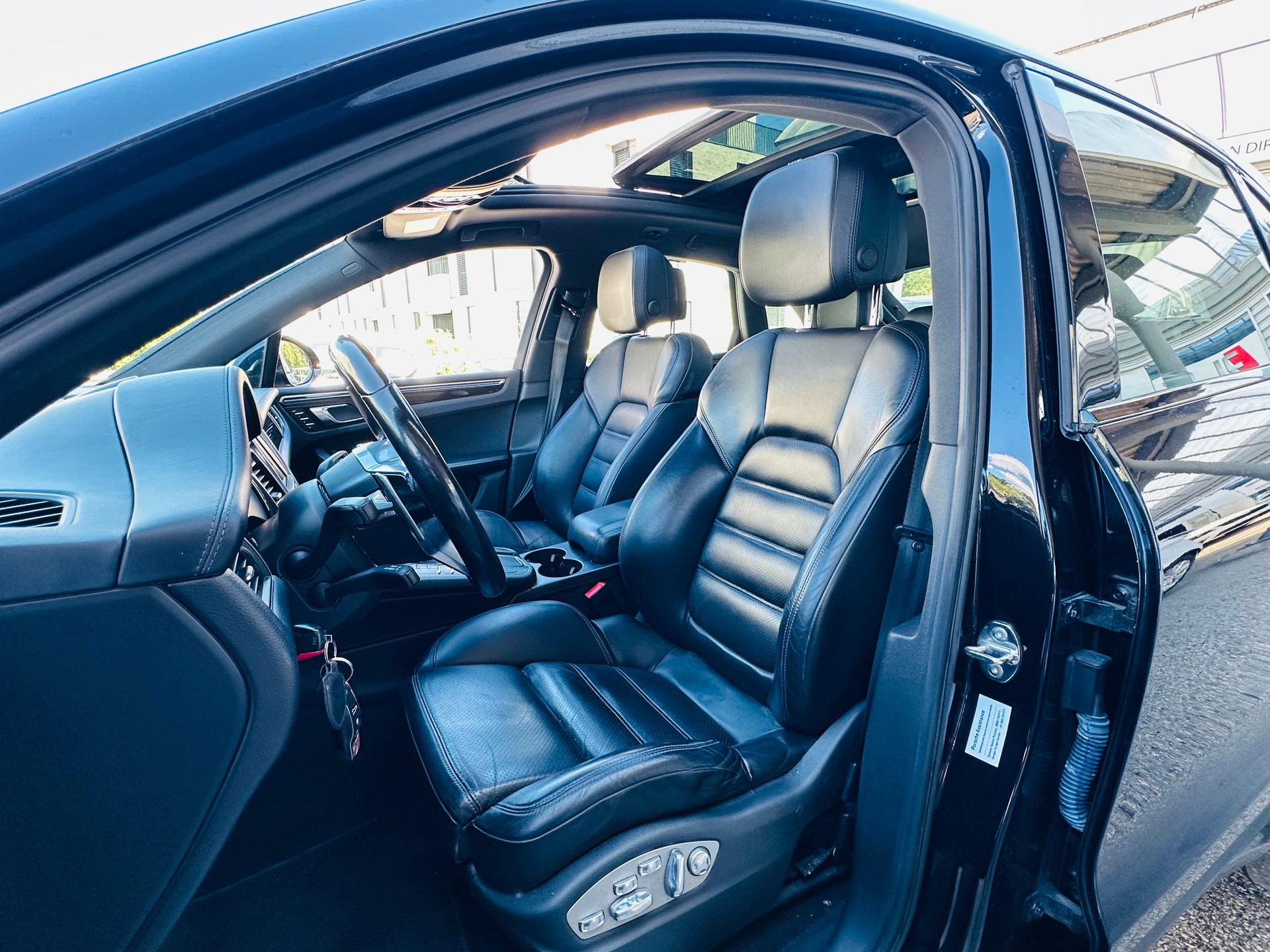PORSCHE Macan S PDK-image-9