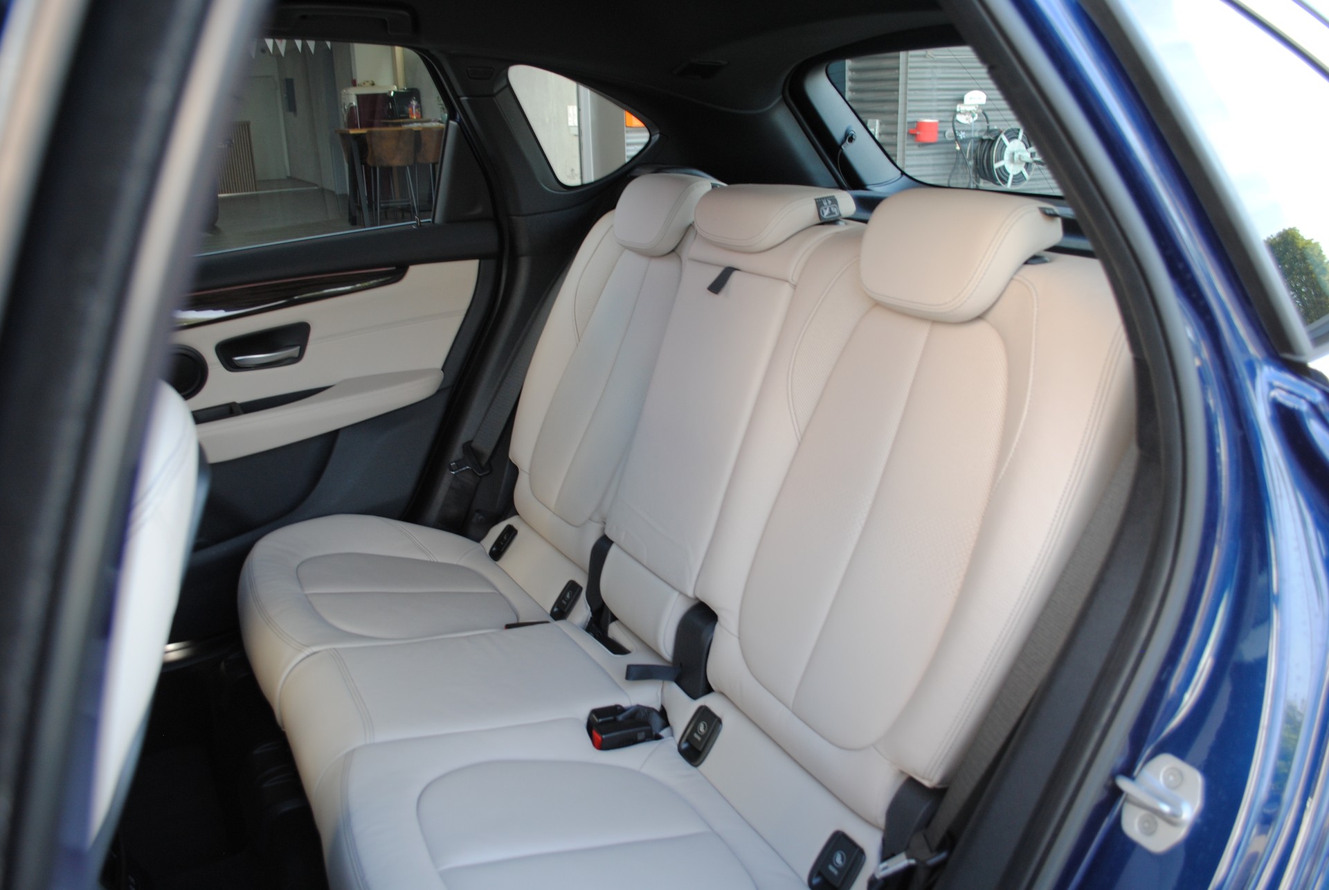 BMW 220i Active Tourer Luxury Line DKG-image-12