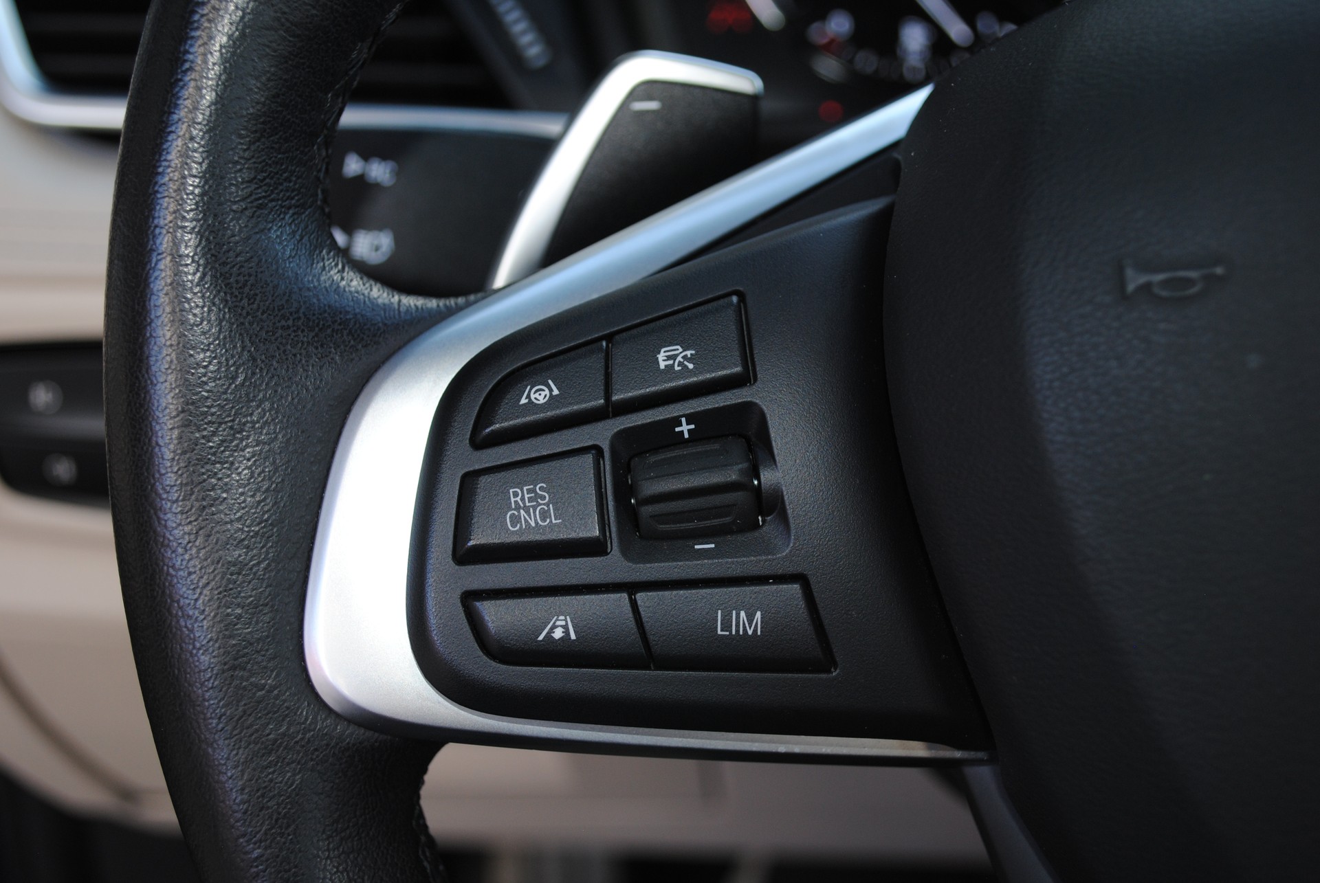 BMW 220i Active Tourer Luxury Line DKG-image-16