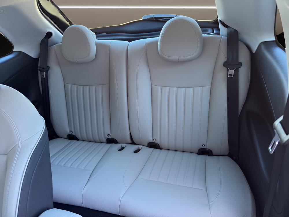 FIAT 500e La Prima-image-11