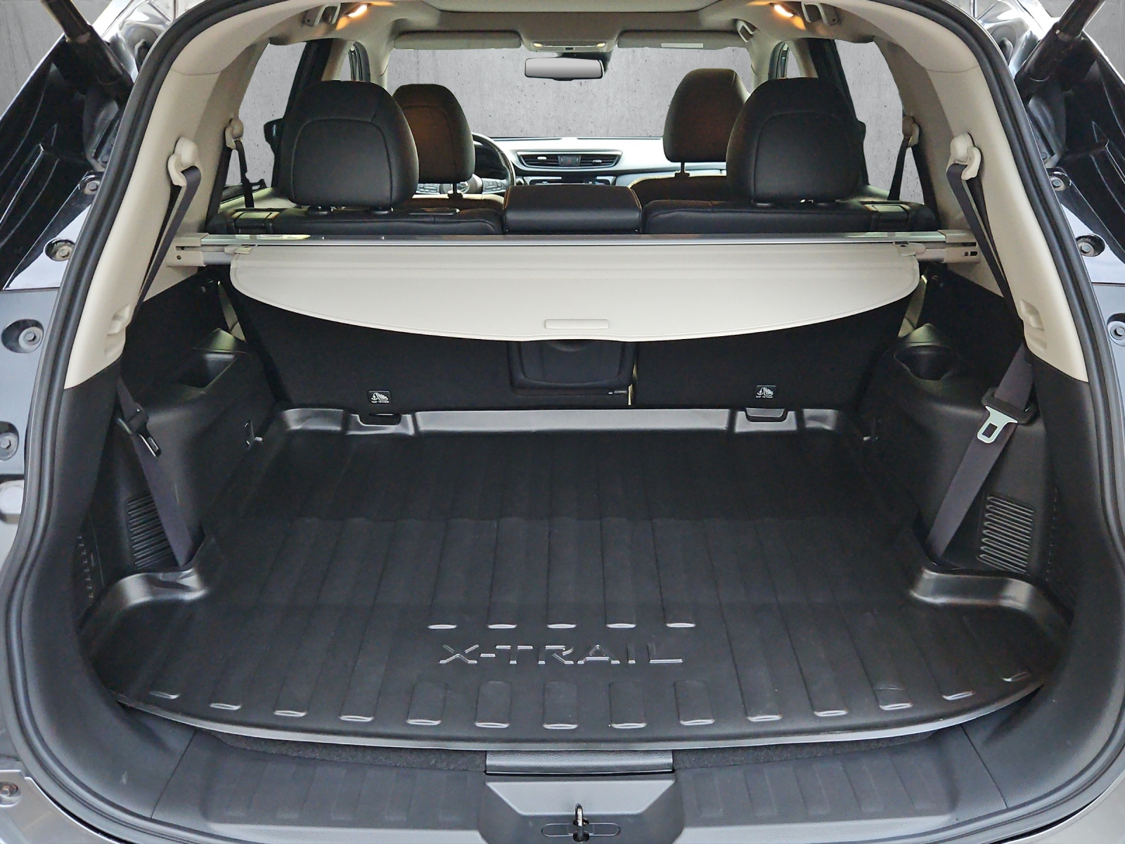 NISSAN X-Trail 2.0 dCi Tekna 4x4-image-13