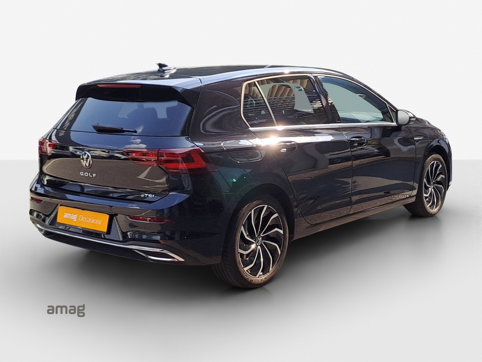 VW Golf 1.5 eTSI mHEV ACT Style DSG-image-4