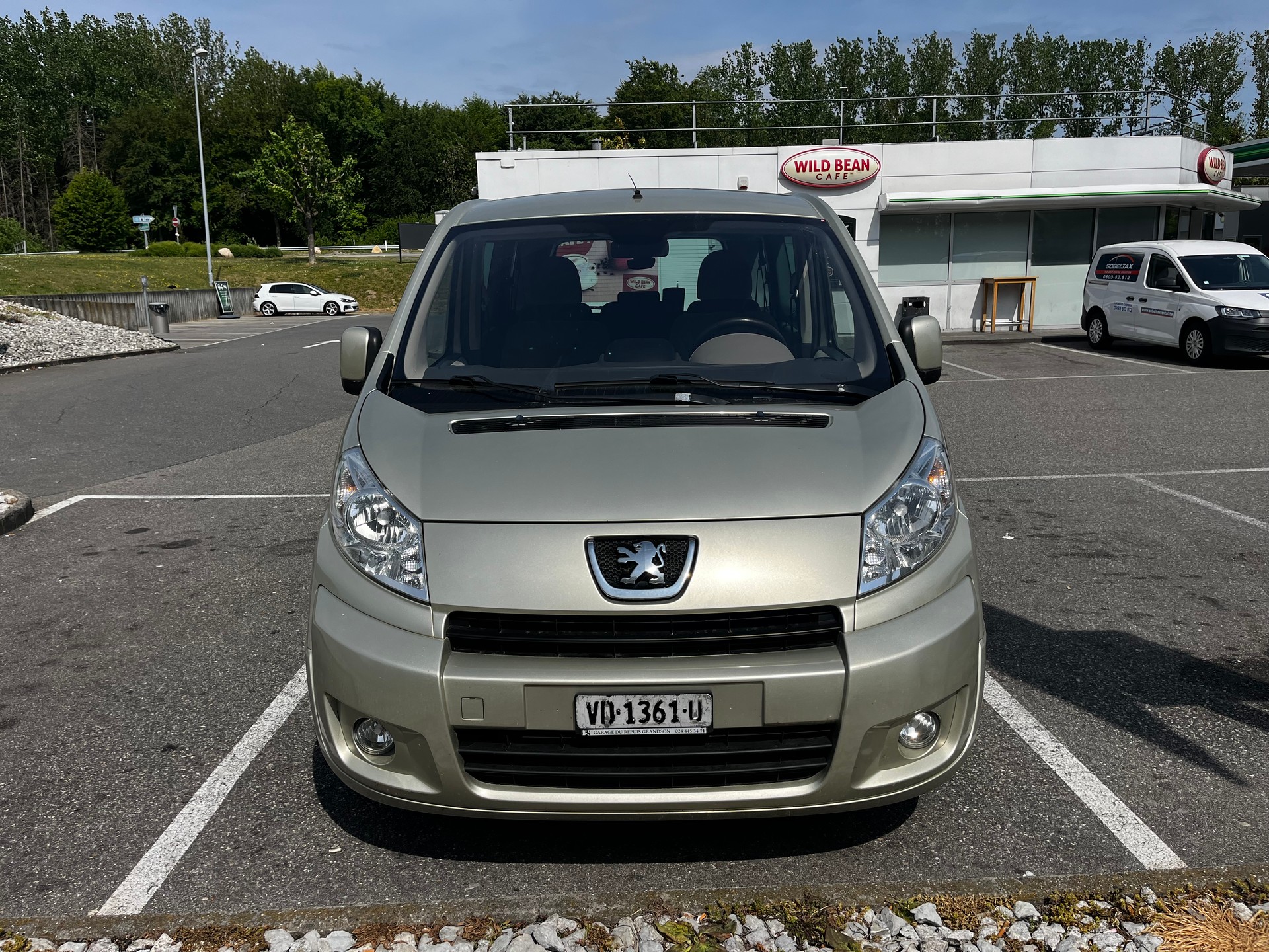 PEUGEOT Expert Tepee 2.0 HDi Confort L1-image-1