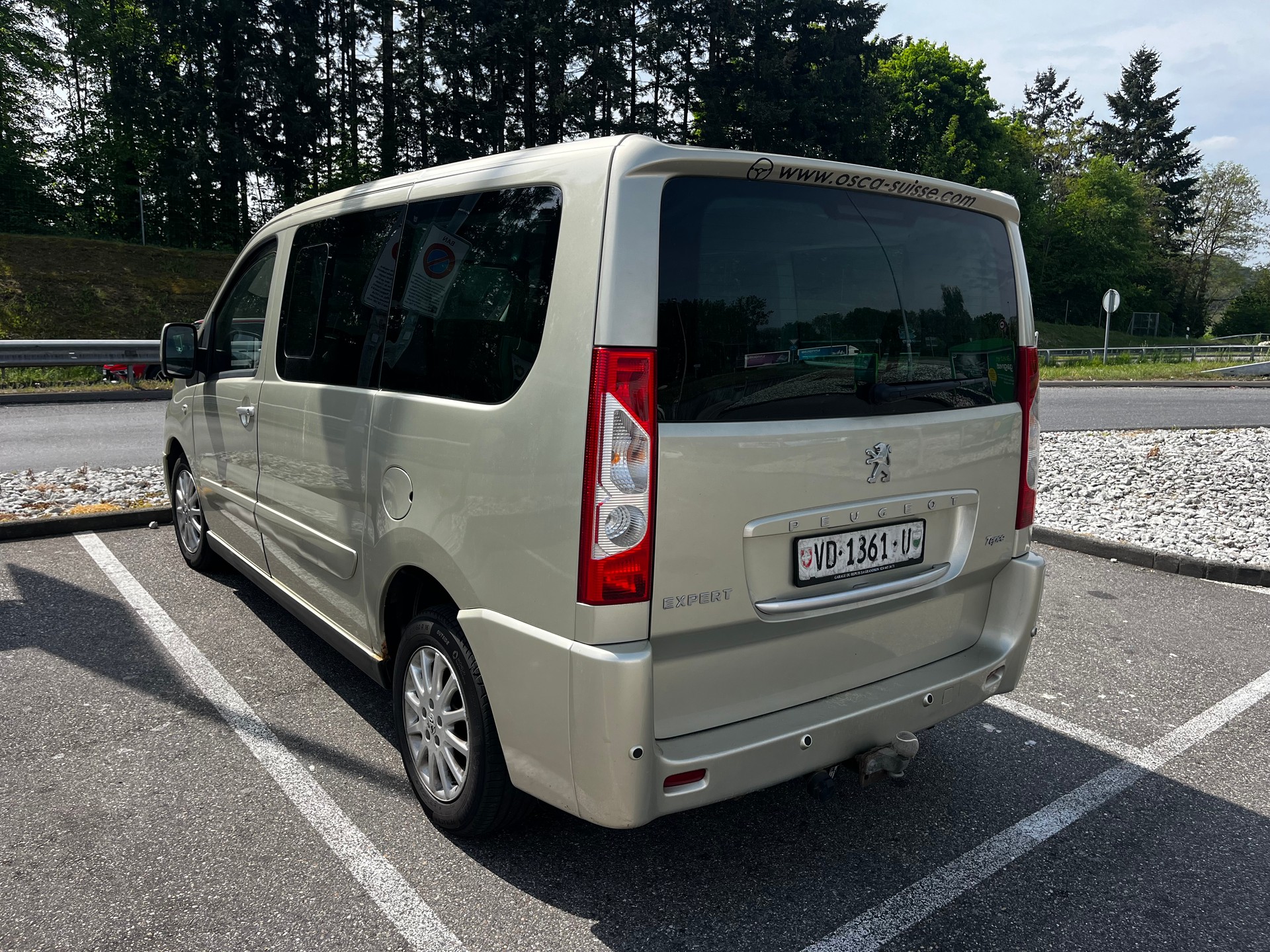 PEUGEOT Expert Tepee 2.0 HDi Confort L1-image-7