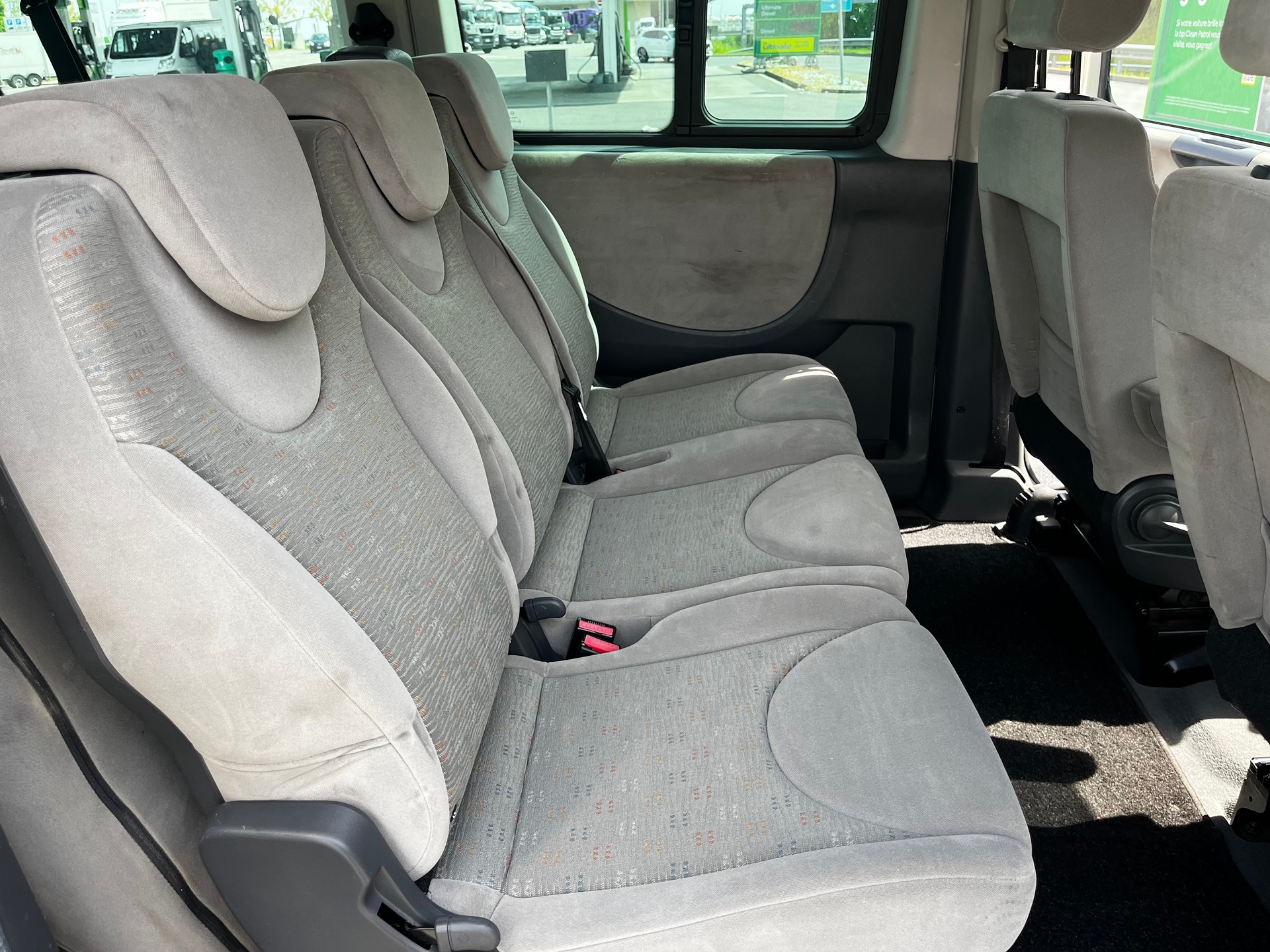 PEUGEOT Expert Tepee 2.0 HDi Confort L1-image-9