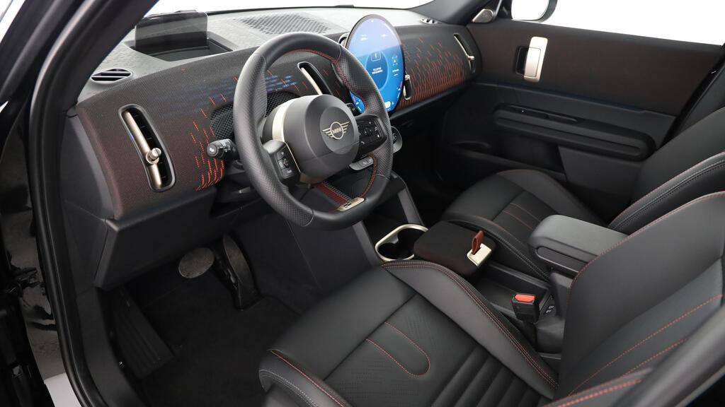 MINI Countryman S ALL4-image-17