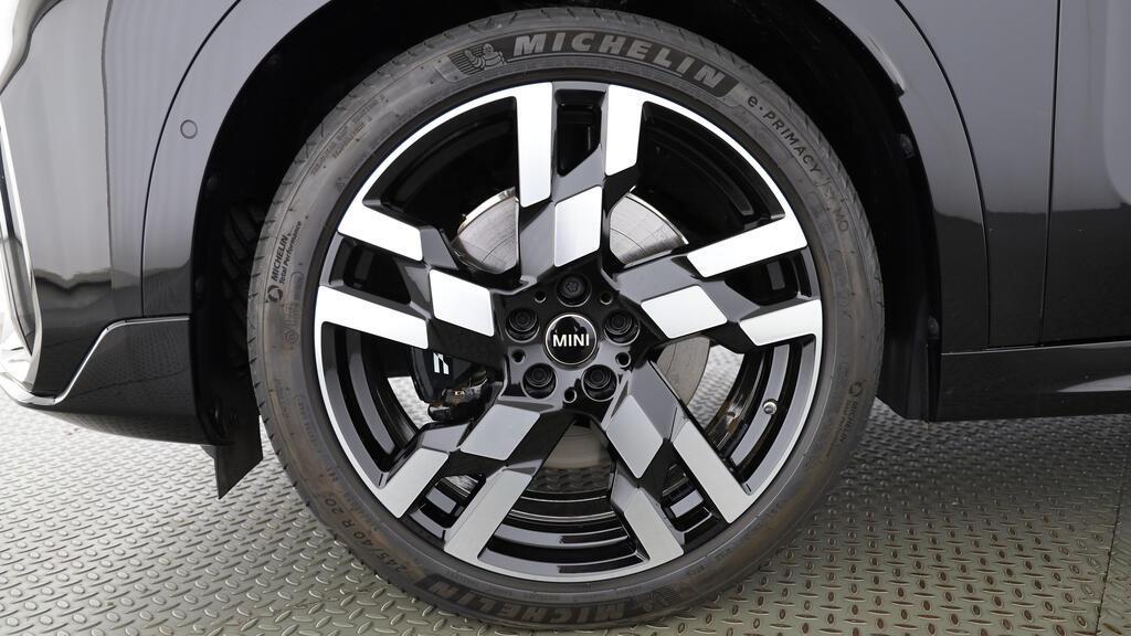 MINI Countryman S ALL4-image-9