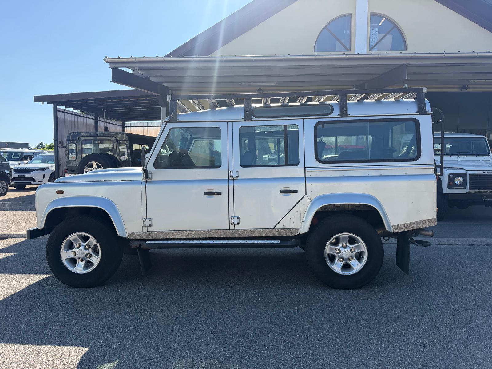LAND ROVER Defender 110 SW 2.4Tdc-image-8