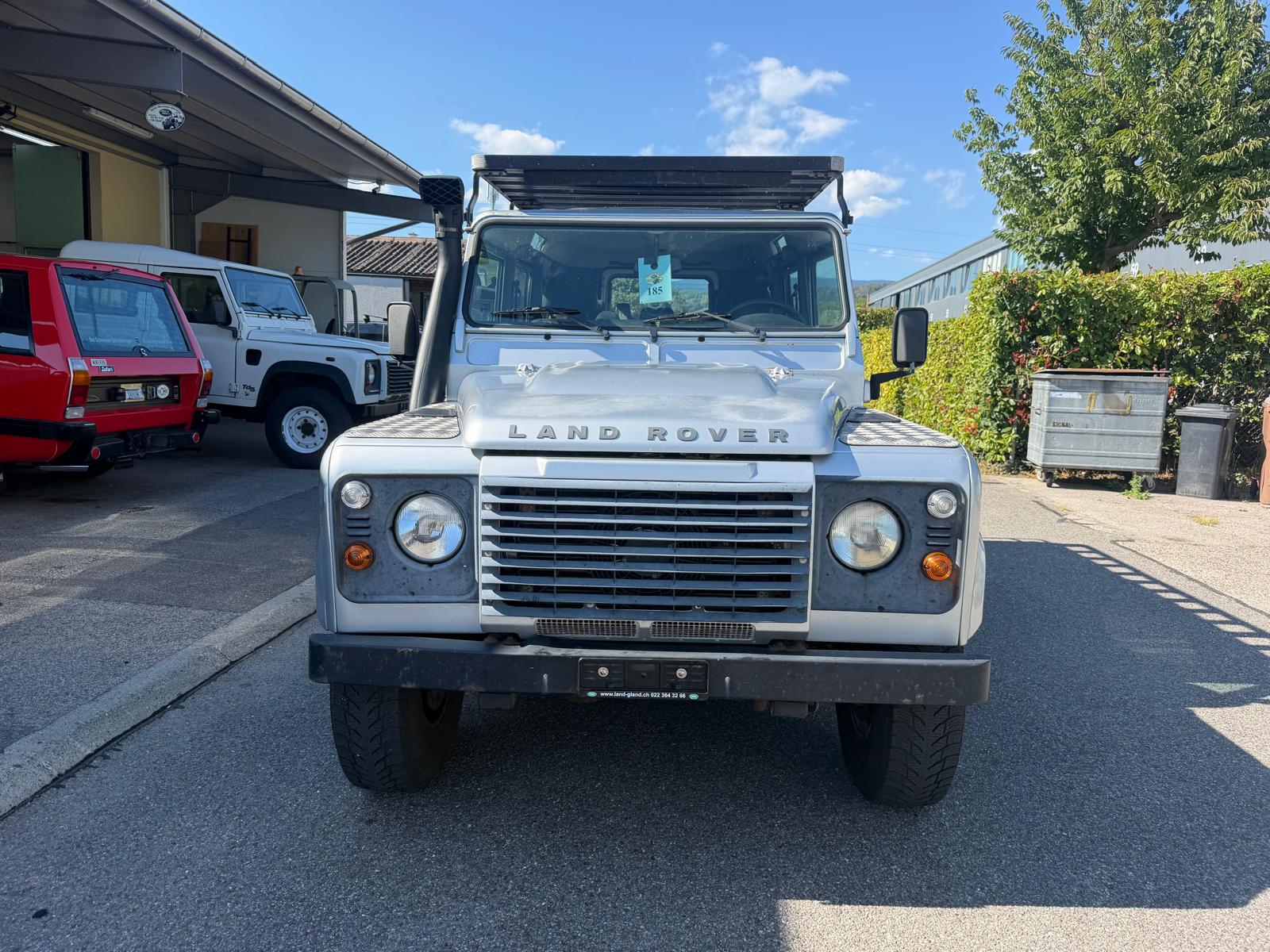 LAND ROVER Defender 110 SW 2.4Tdc-image-2