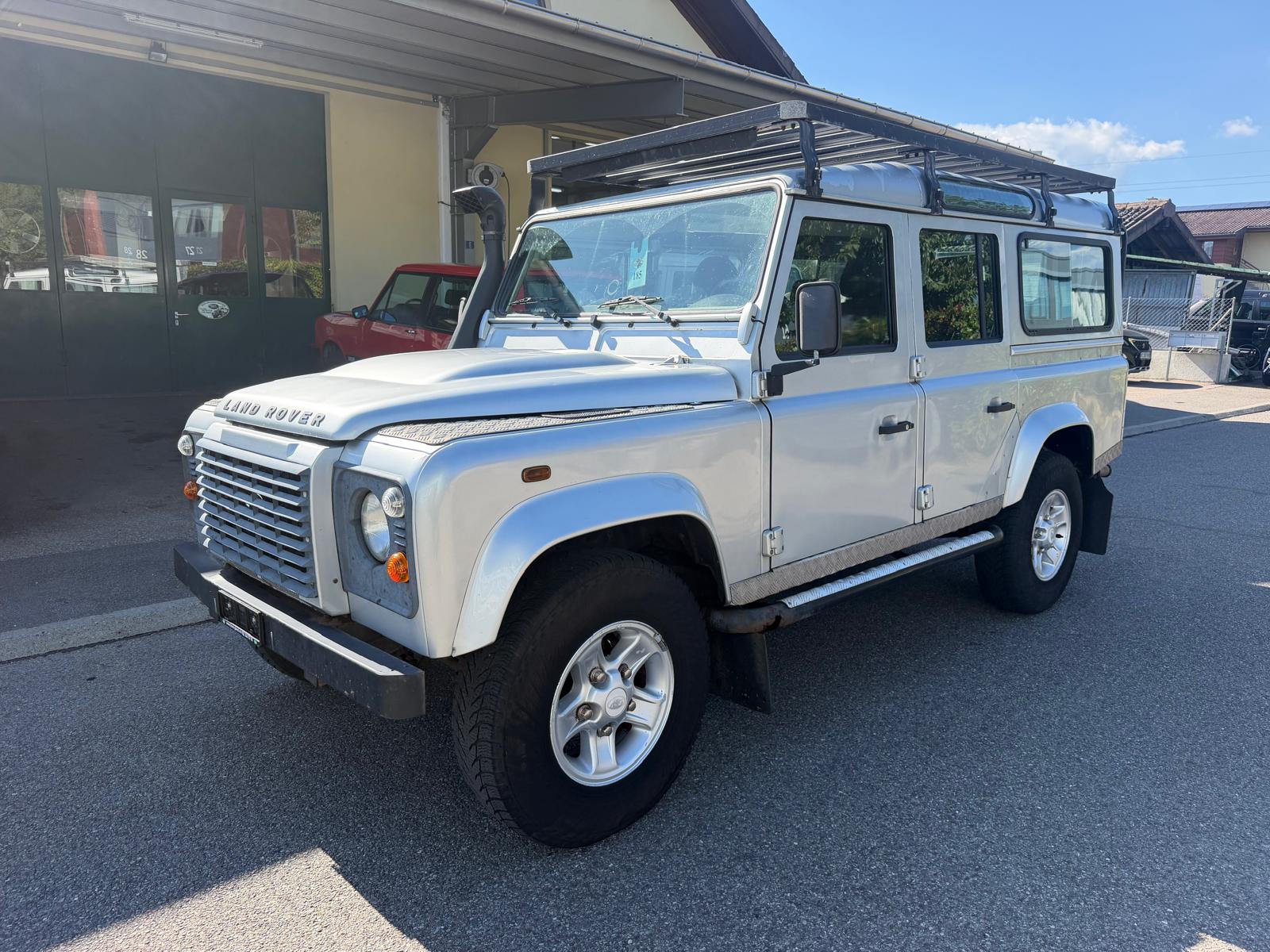 LAND ROVER Defender 110 SW 2.4Tdc-image-0