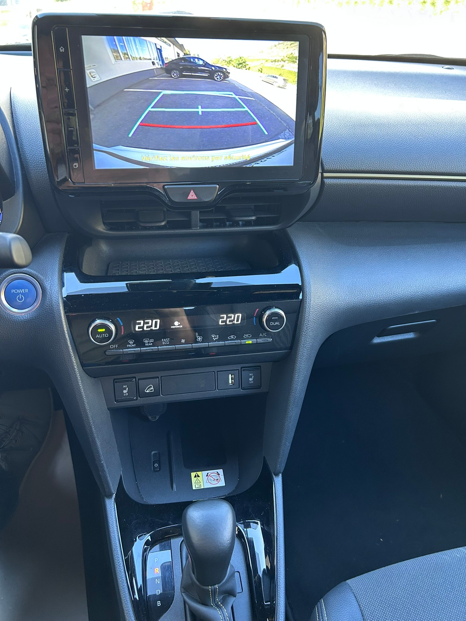 TOYOTA Yaris Cross 1.5 VVT-i HSD Adventure AWD-i-image-10