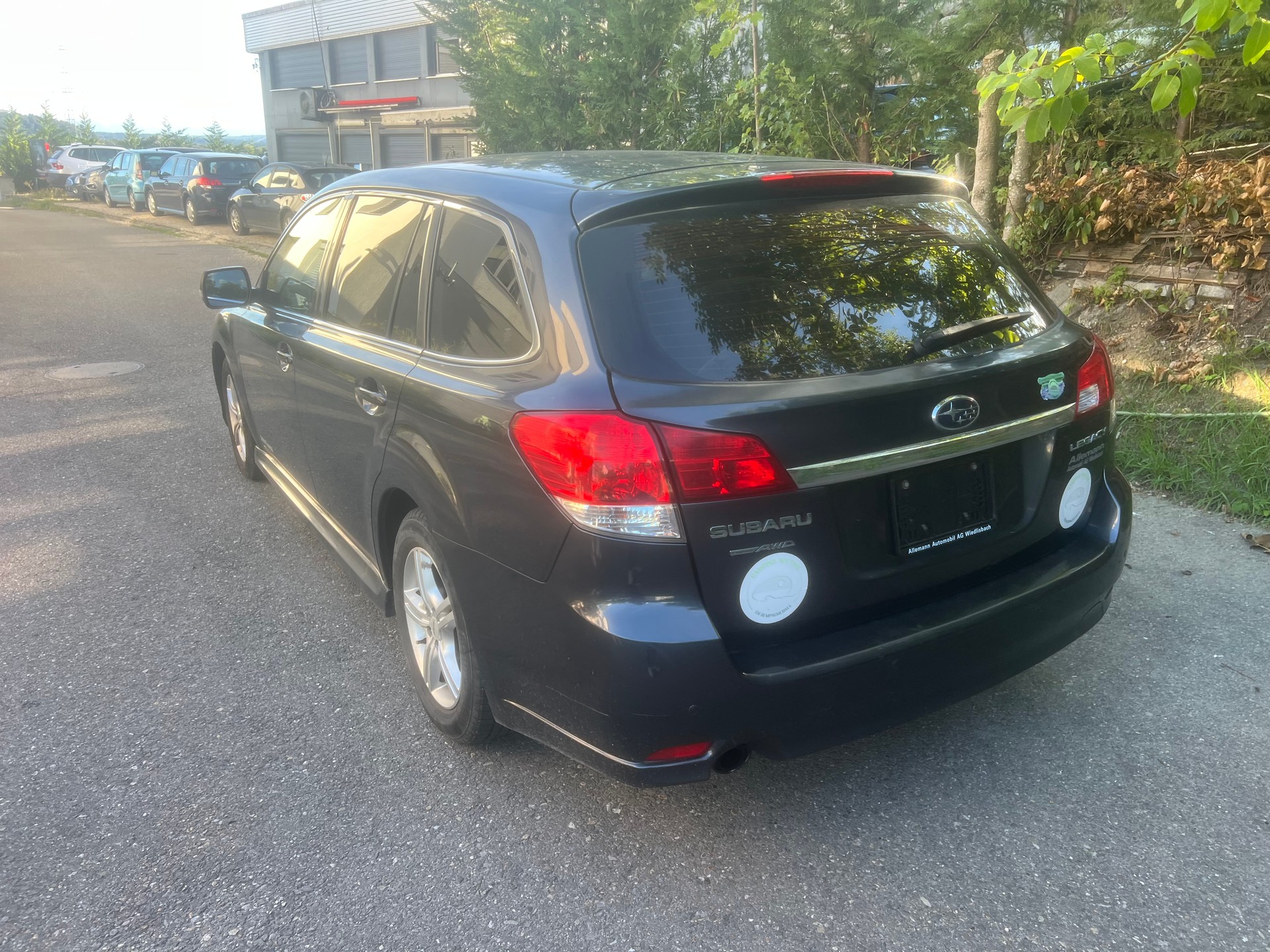 SUBARU Legacy 2.0i Swiss Special AWD-image-3