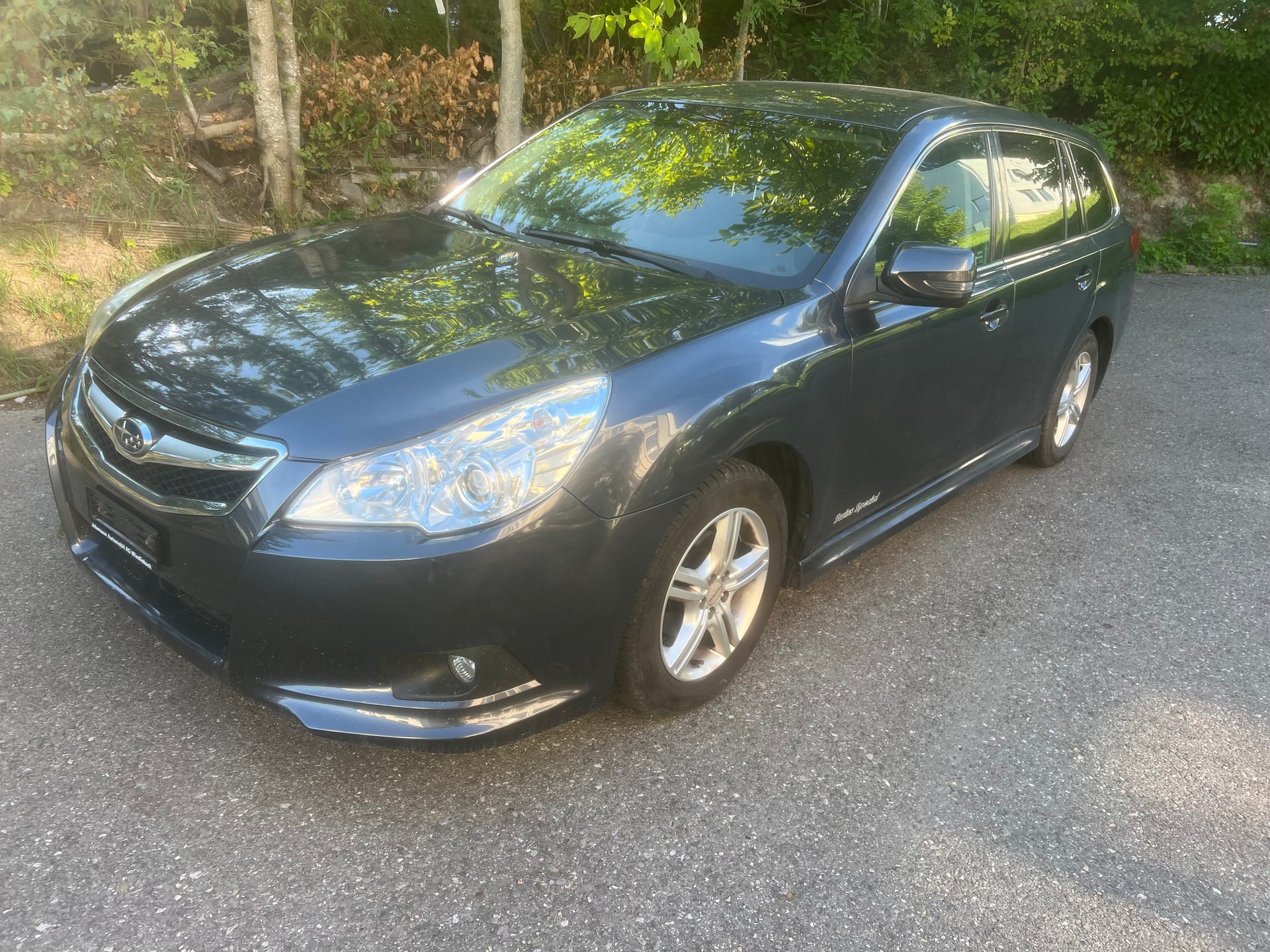 SUBARU Legacy 2.0i Swiss Special AWD-image-6