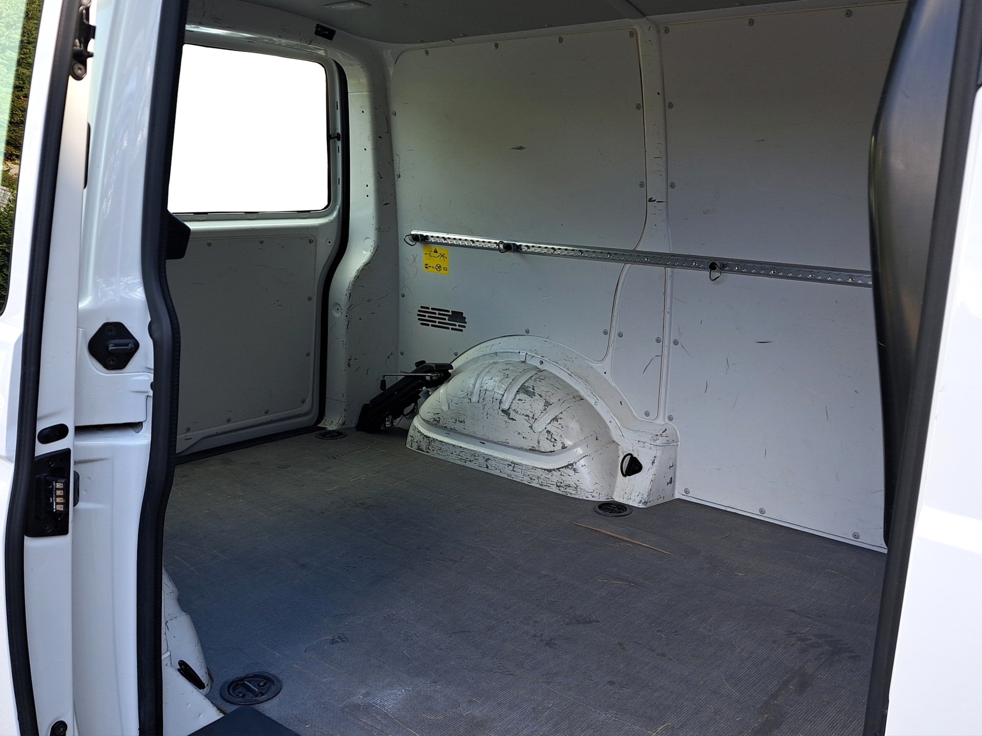 VW T6.1 2.0 TDI DSG *3-Plätzer/AppConnect*-image-10
