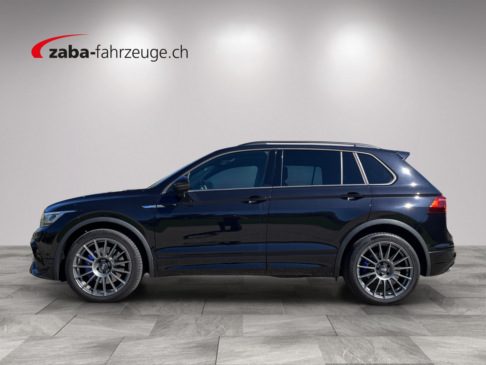 VW Tiguan 2.0TSI R 4Motion DSG-image-1