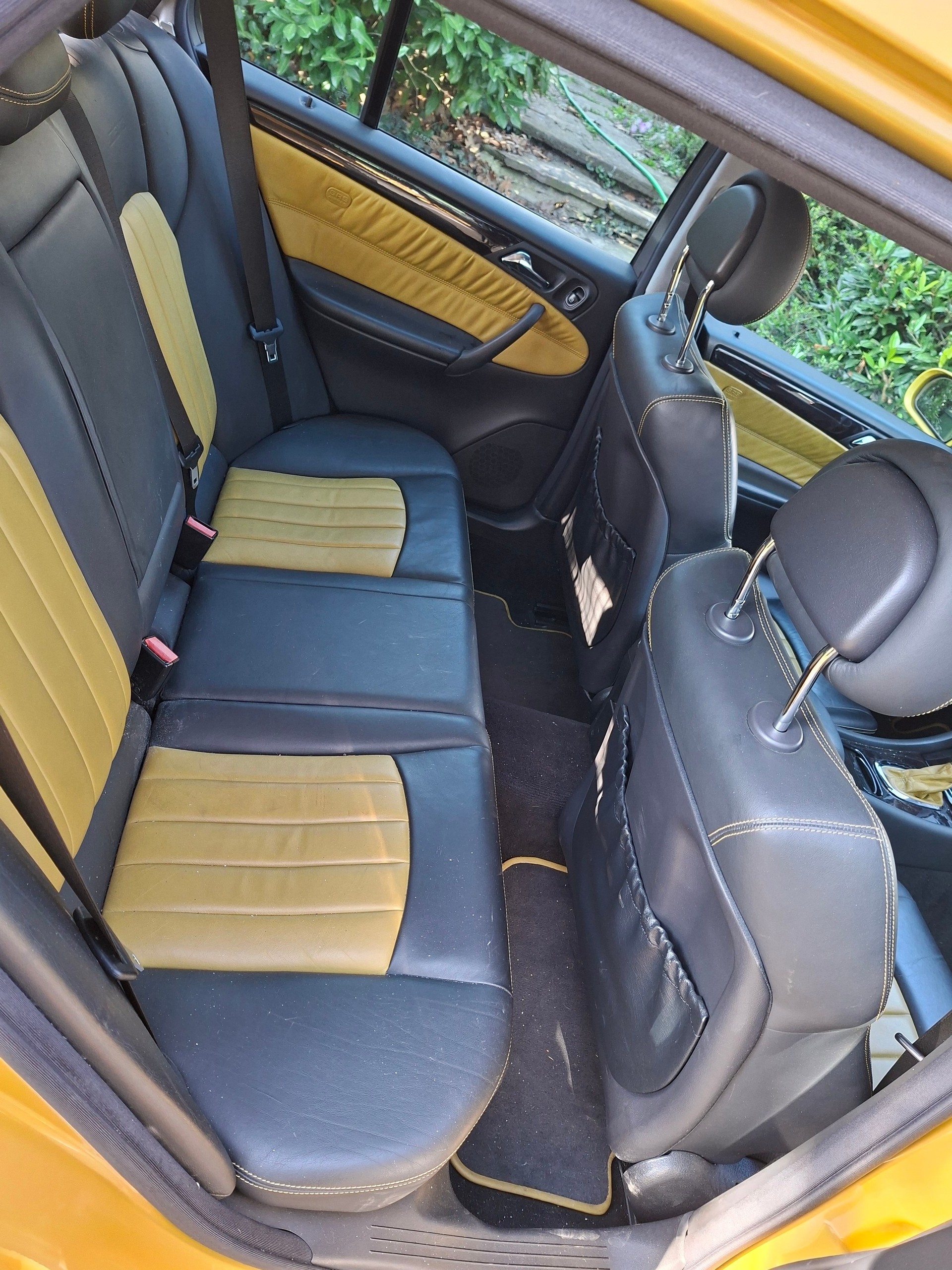 MERCEDES-BENZ C 32 V6 AMG-image-3