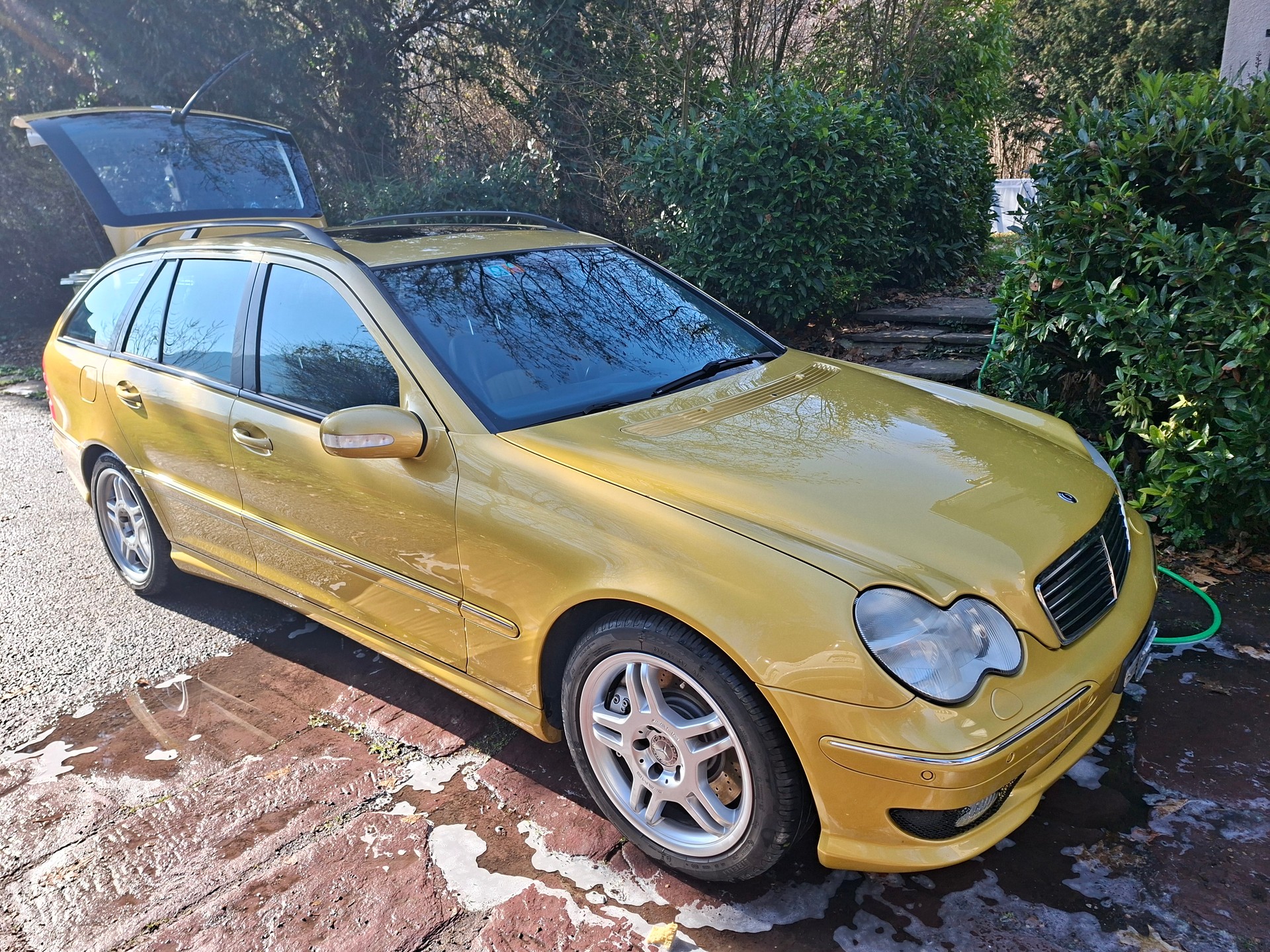 MERCEDES-BENZ C 32 V6 AMG-image-0