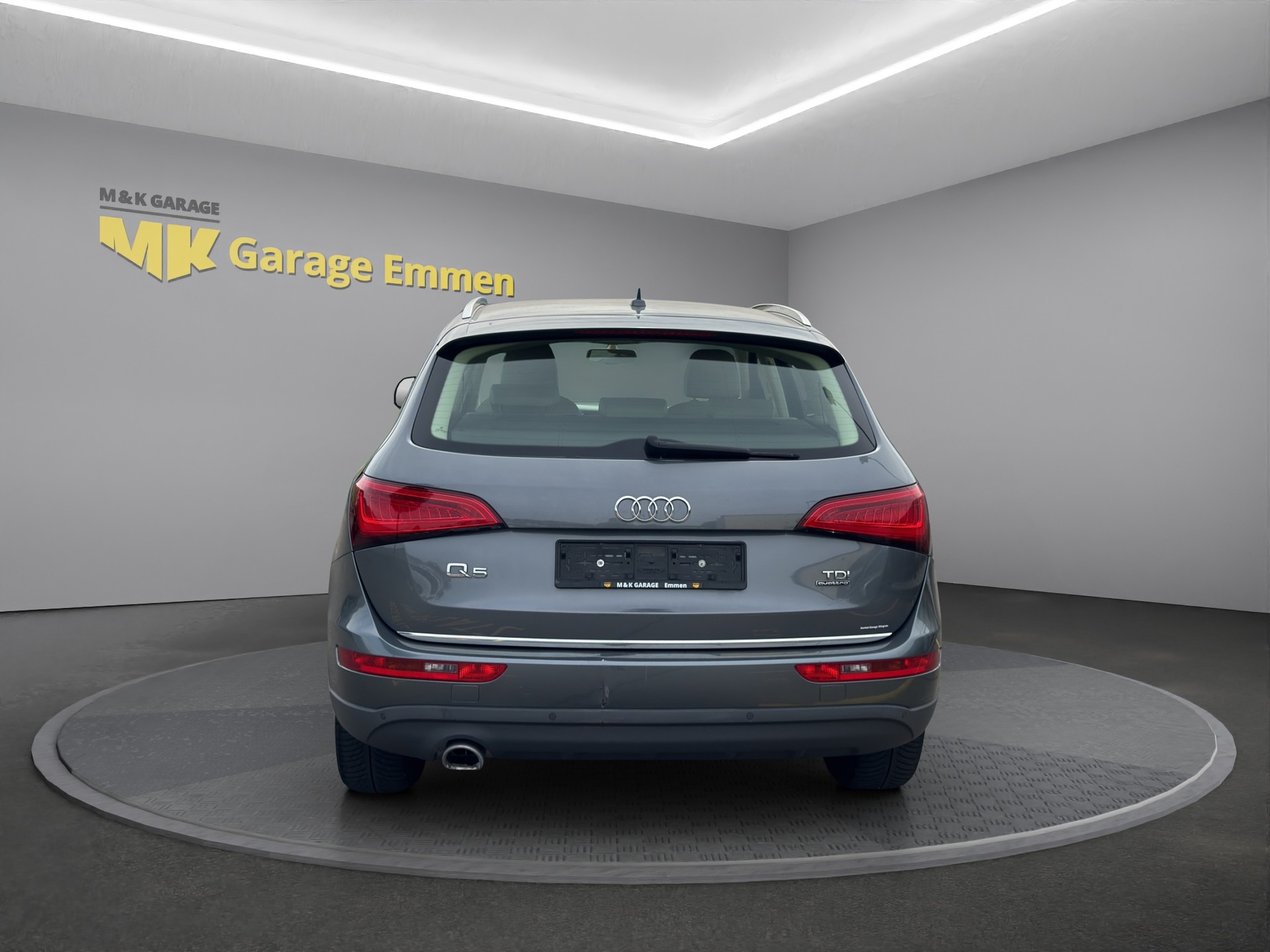 AUDI Q5 2.0 TDI quattro S-tronic-image-3