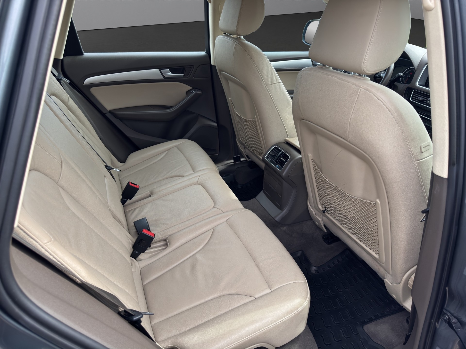 AUDI Q5 2.0 TDI quattro S-tronic-image-9