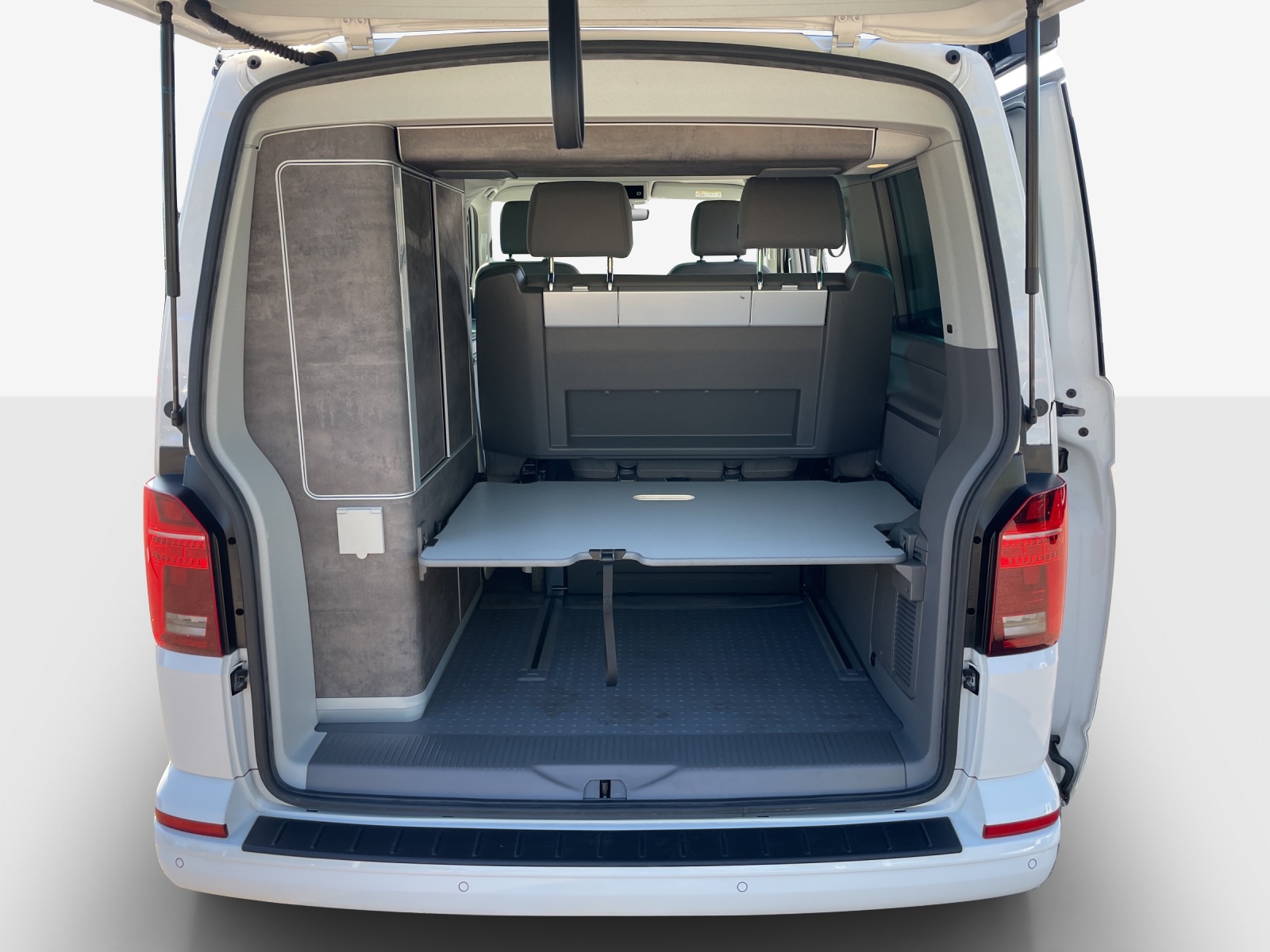 VW T6.1 California 2.0 TDI Ocean Liberty DSG-image-12