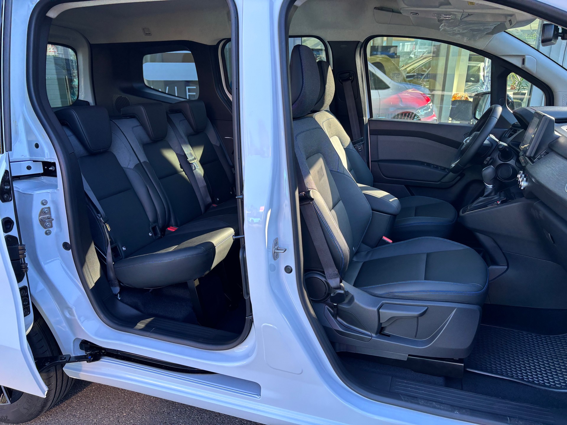 NISSAN Townstar Kombi L1 Tekna-image-8