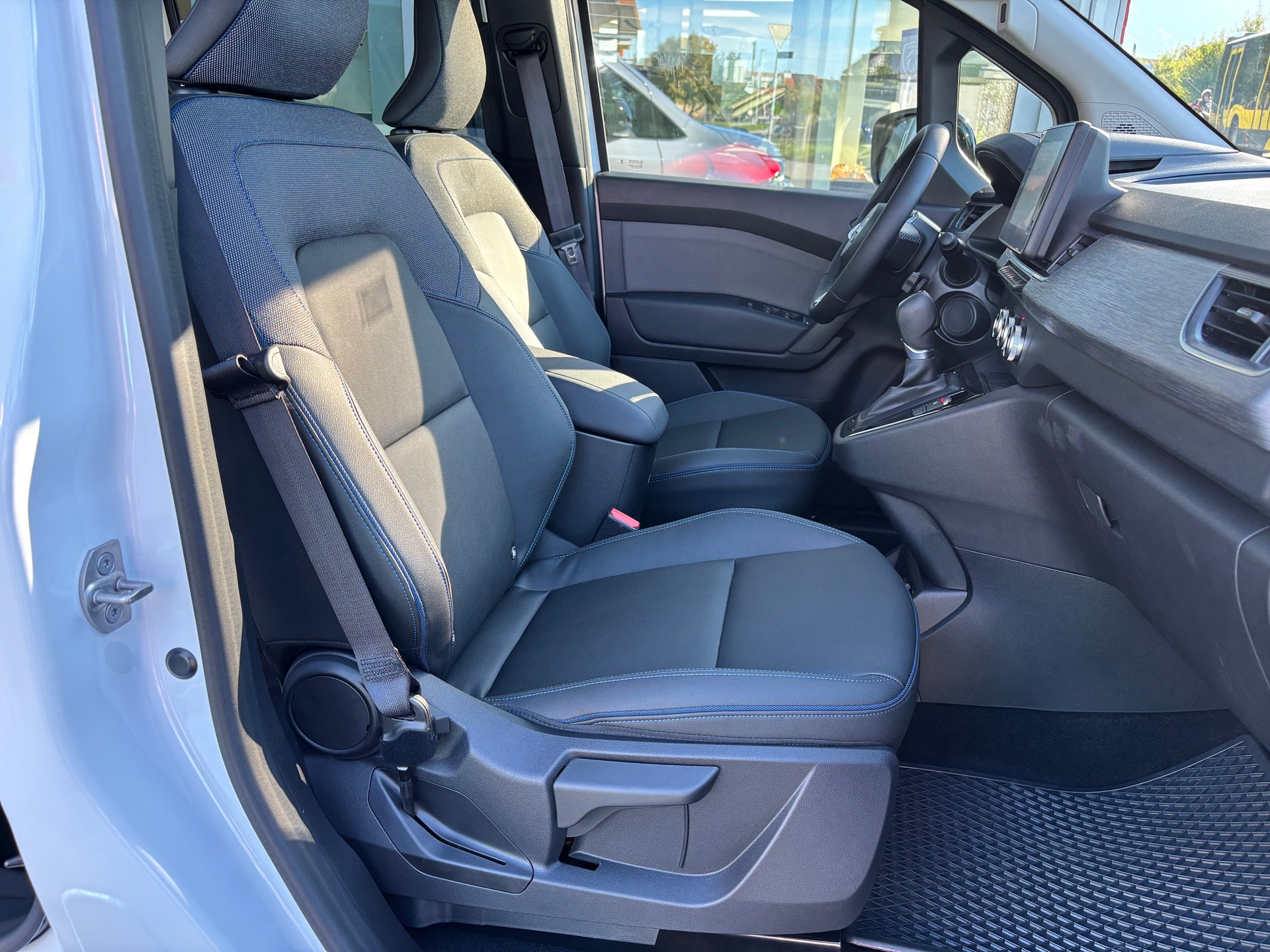 NISSAN Townstar Kombi L1 Tekna-image-7