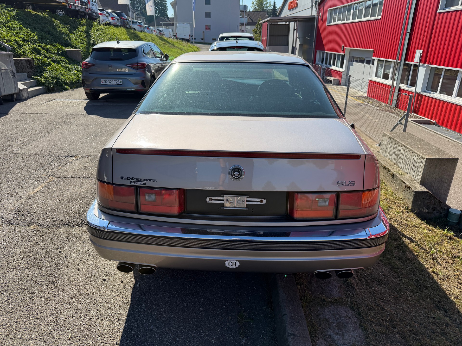 CADILLAC Seville SLS-showroom-element-3