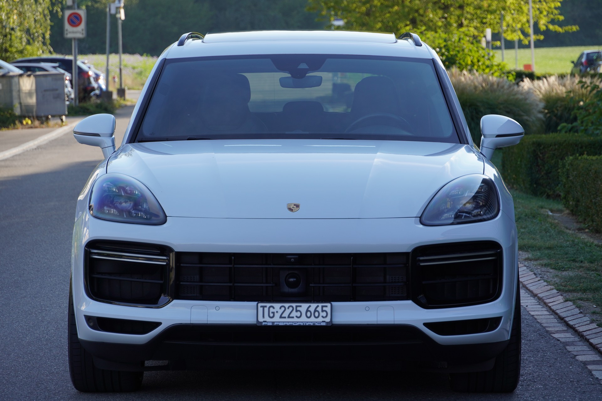 PORSCHE Cayenne Turbo-image-4