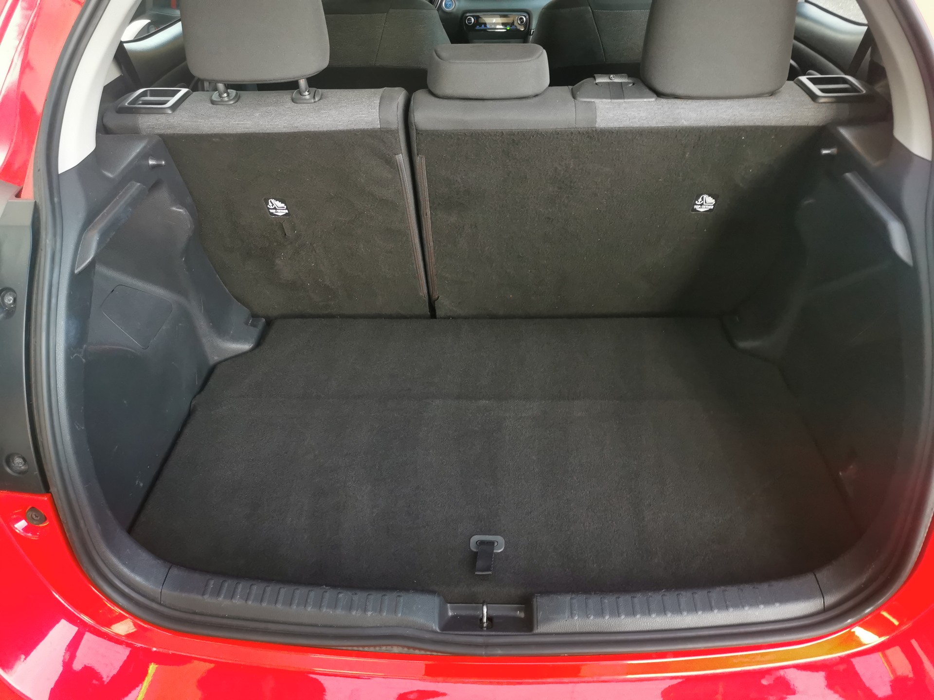 TOYOTA Yaris 1.5 Comfort e-CVT-image-14