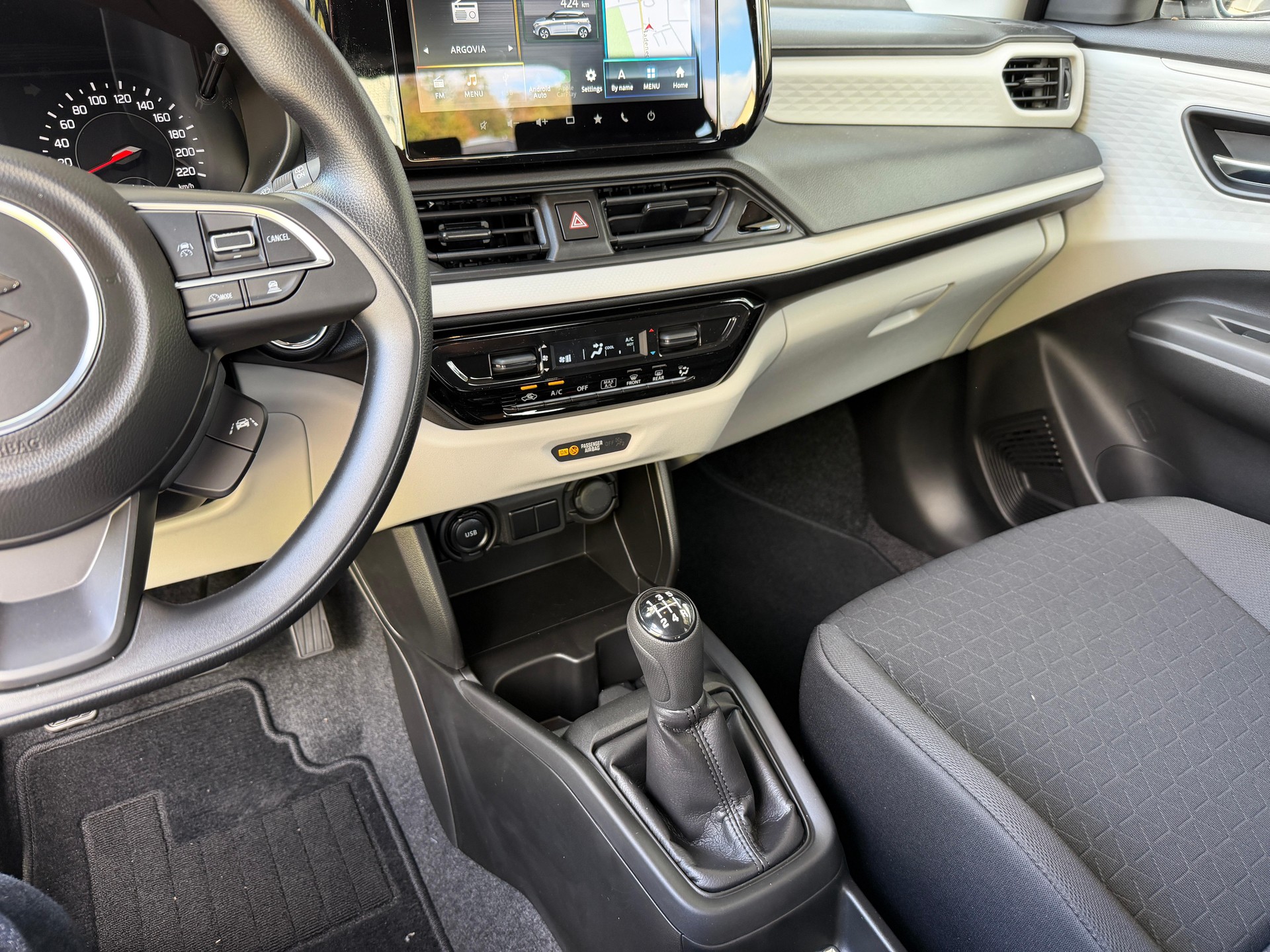 SUZUKI Swift 1.2 Unico Hybrid-image-15