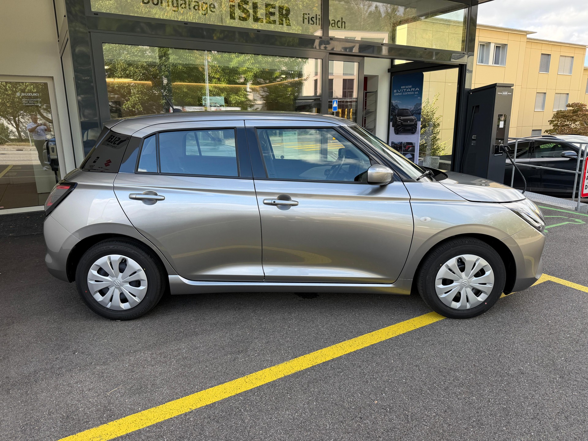 SUZUKI Swift 1.2 Unico Hybrid-image-1