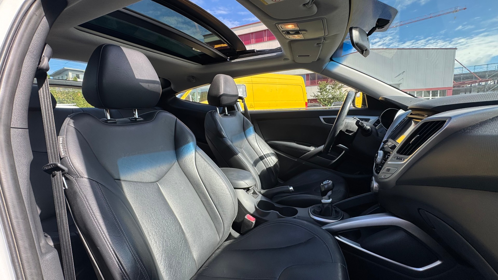 HYUNDAI Veloster 1.6 GDI-image-8