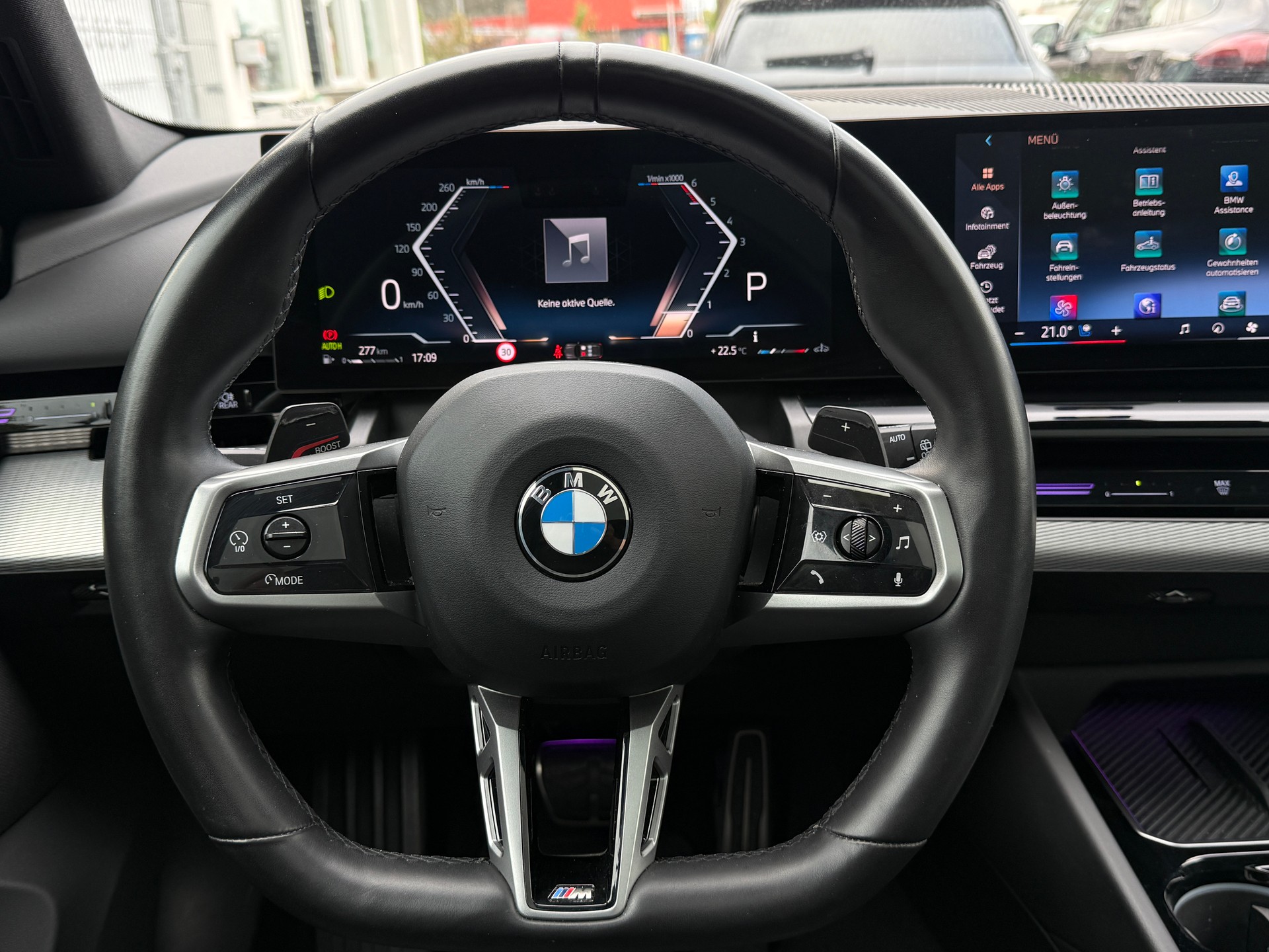 BMW 520d xDrive 48V Touring M Sport Pro Steptronic Brooklyn Grau Metallic*Panoramaglassdach-image-15