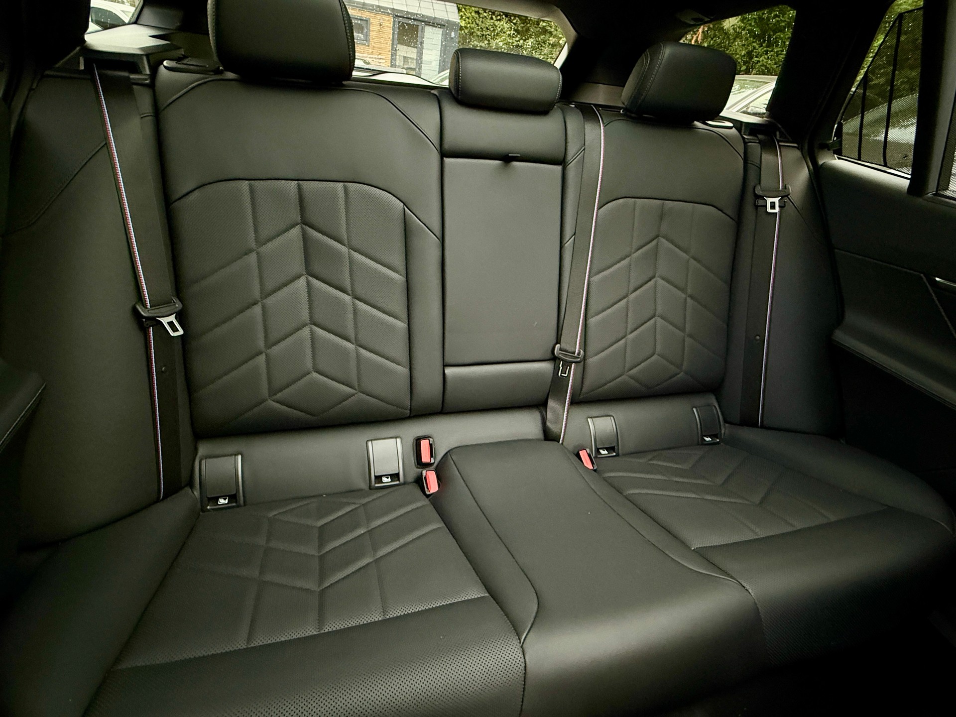 BMW 520d xDrive 48V Touring M Sport Pro Steptronic Brooklyn Grau Metallic*Panoramaglassdach-image-13